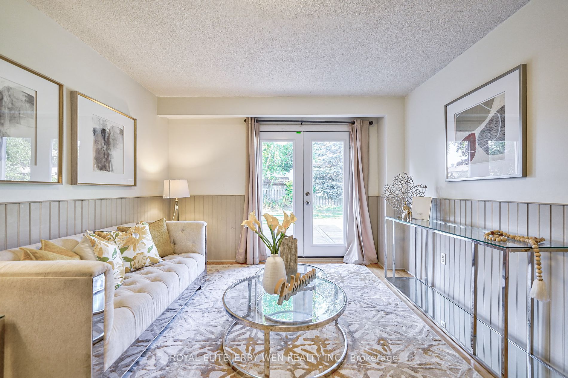 8 Deerfield Court