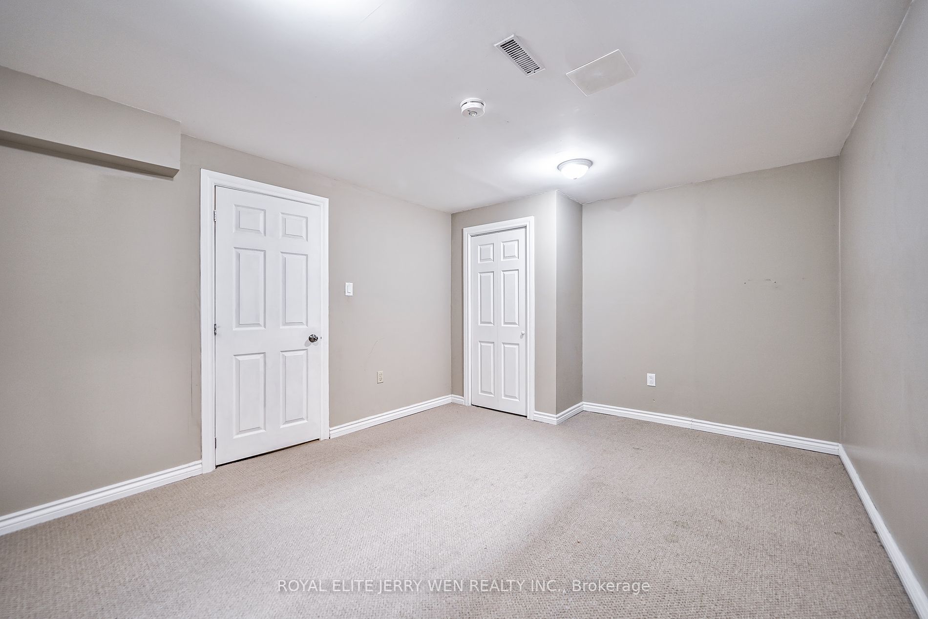 8 Deerfield Court
