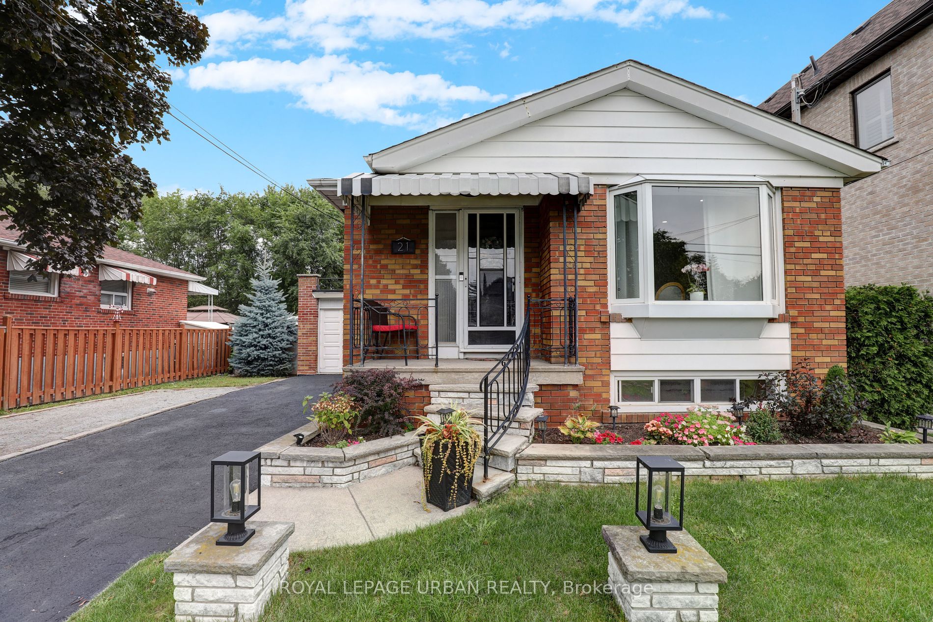 21 White Abbey Park