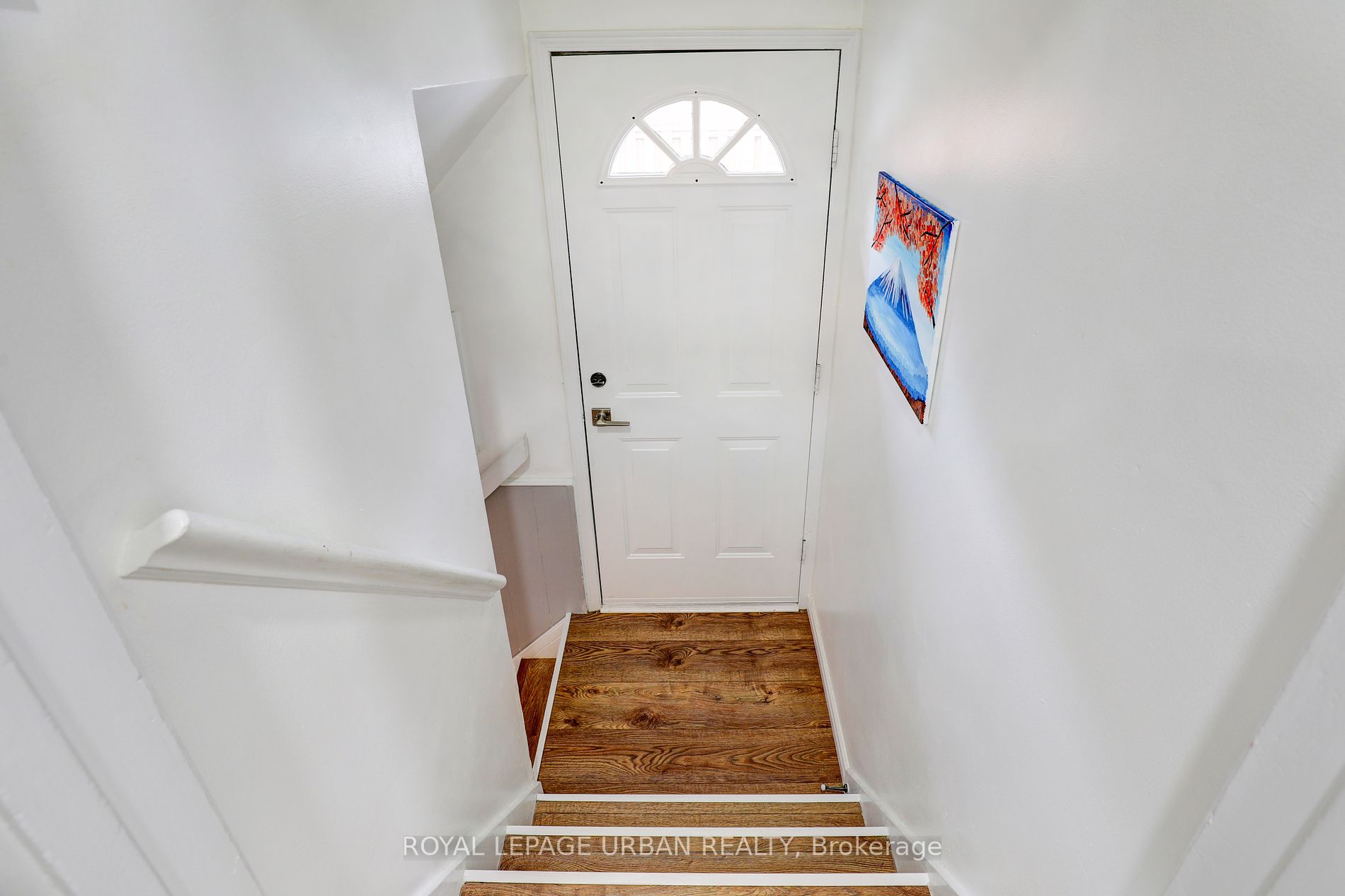 21 White Abbey Park