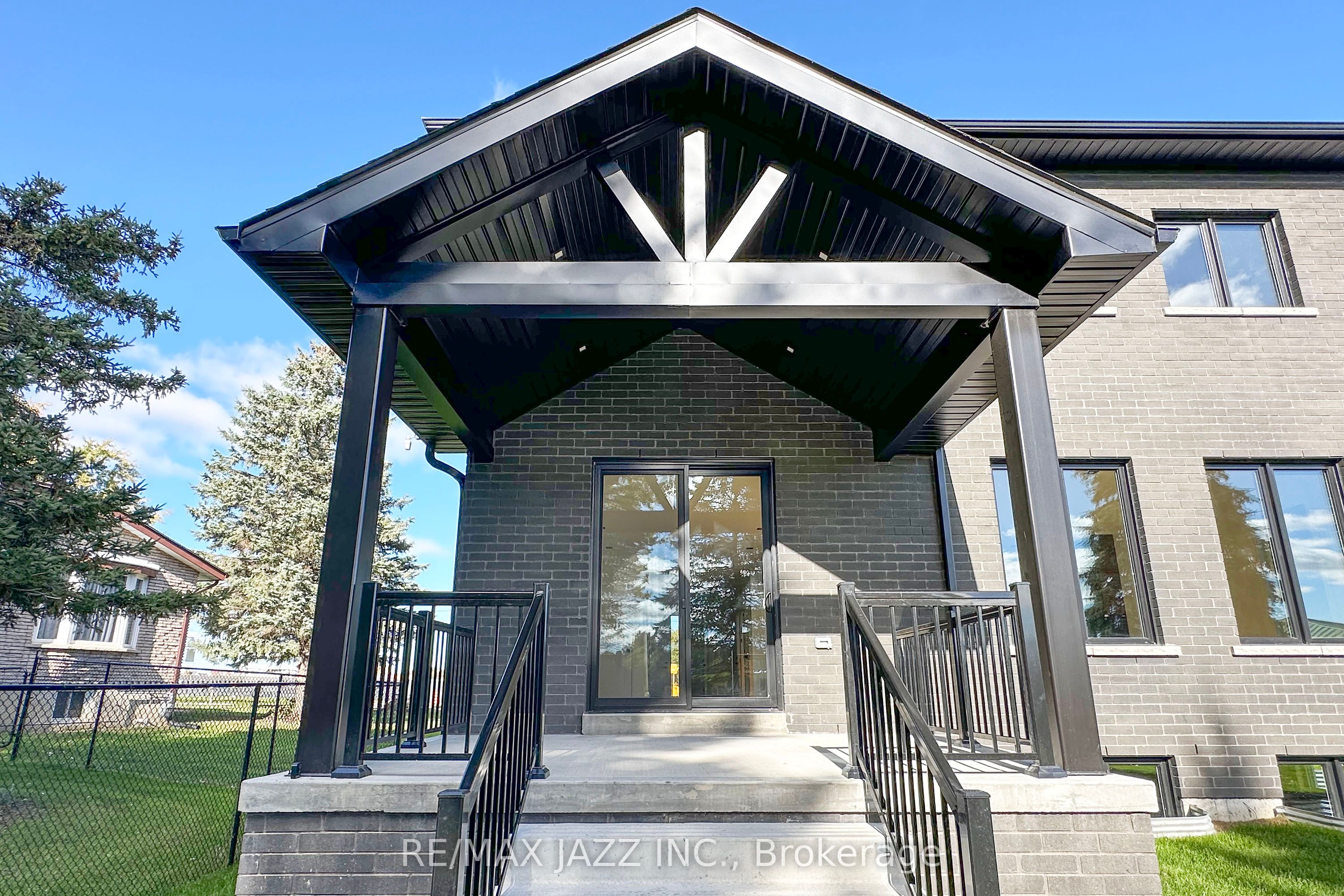 422 North Scugog Court