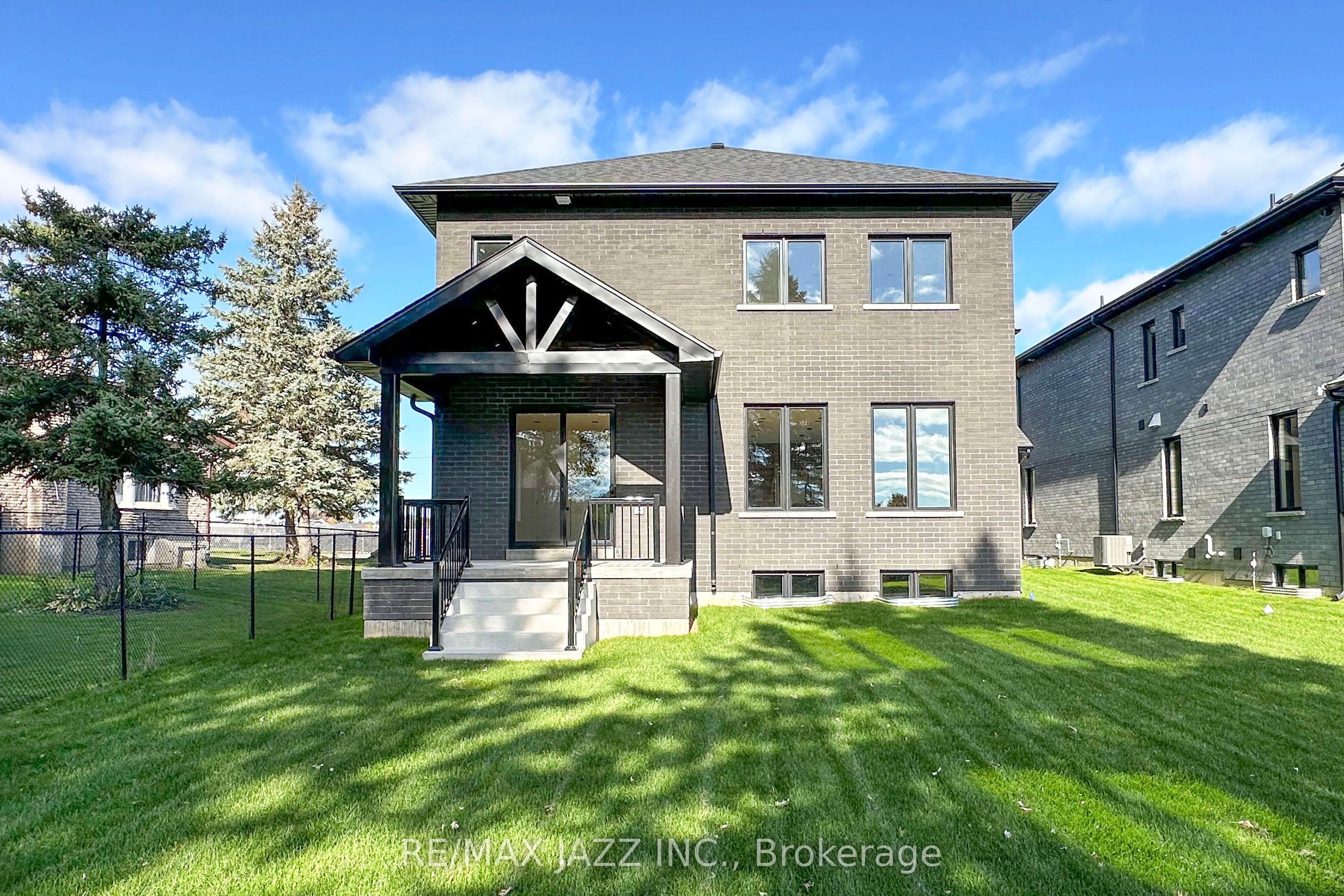 422 North Scugog Court