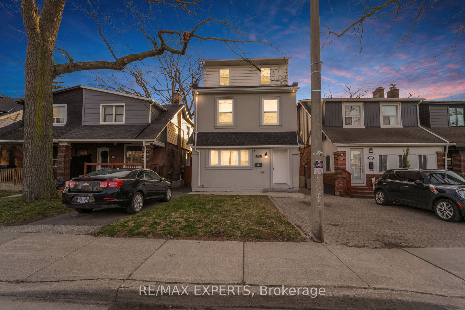 434 Victoria Park Avenue