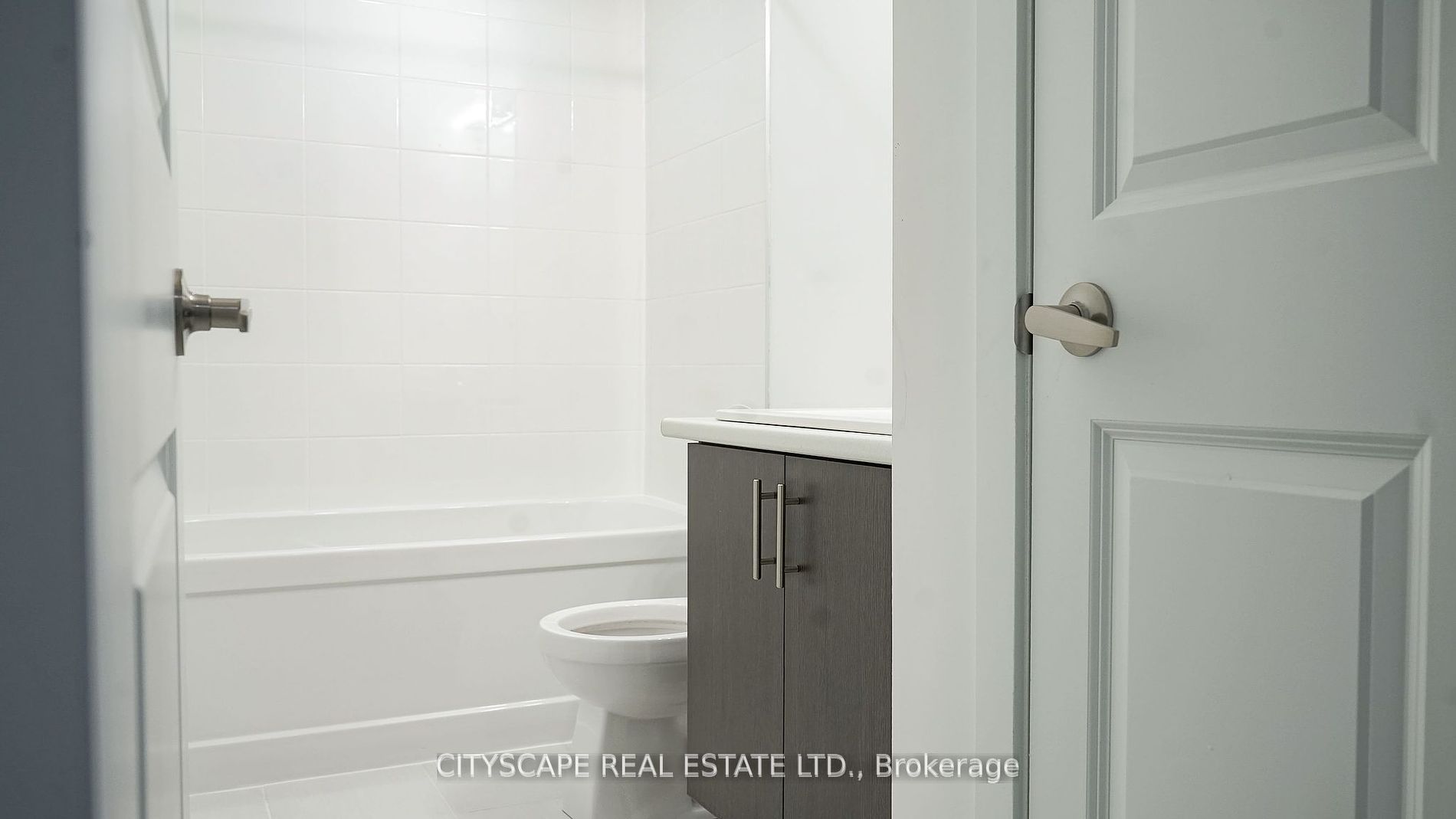 6 Pegler Street E
