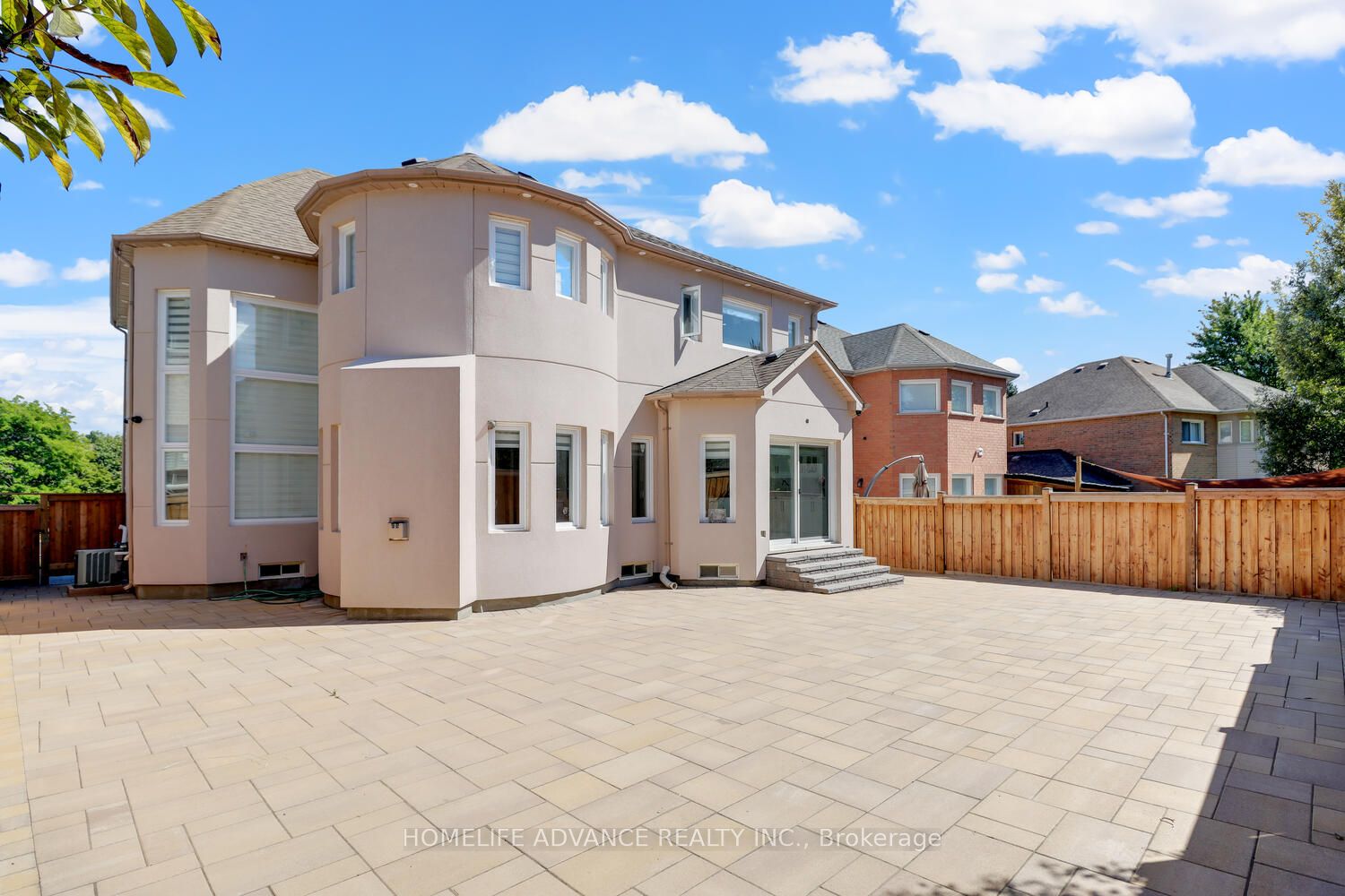 2396 Southcott Road