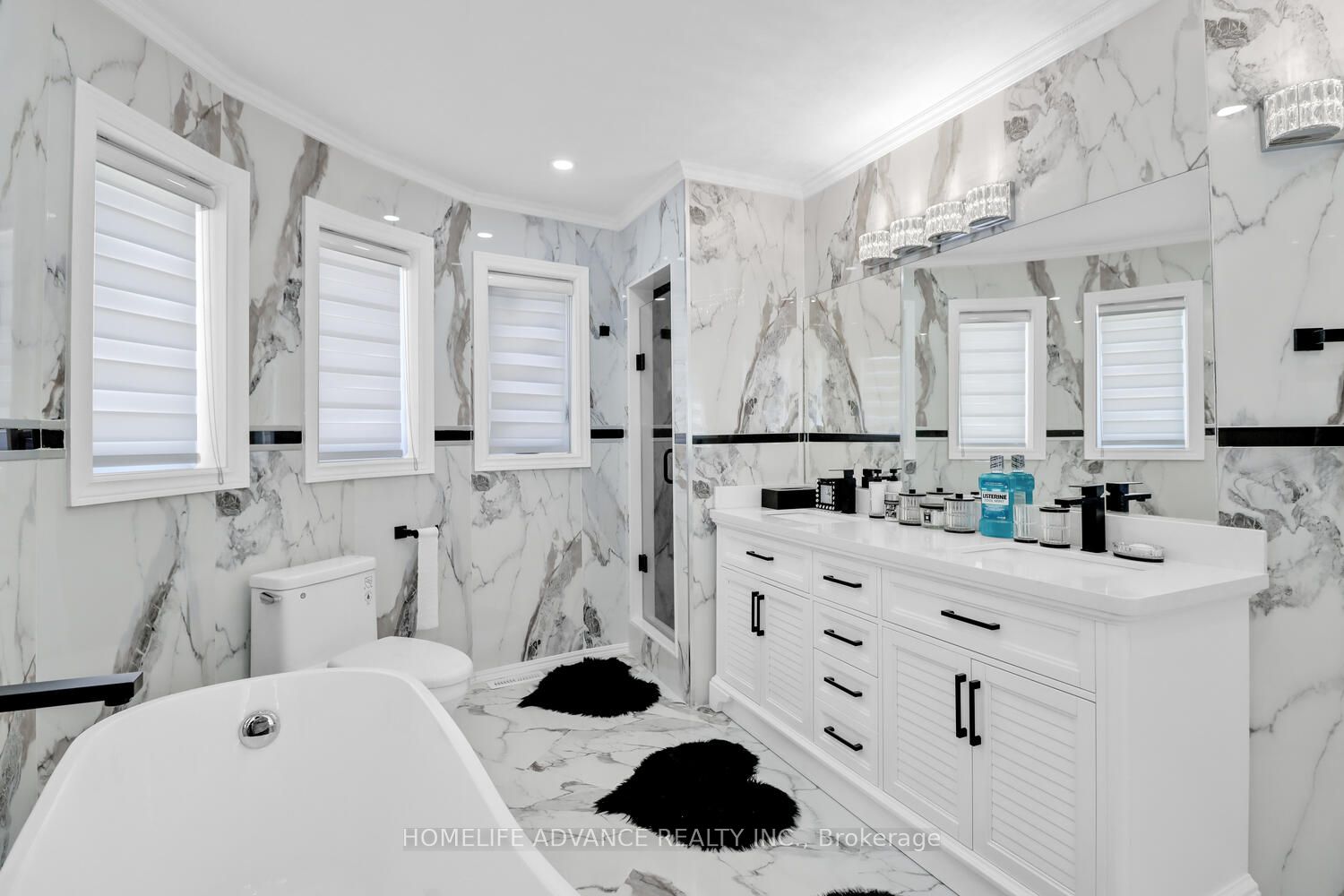 2396 Southcott Road
