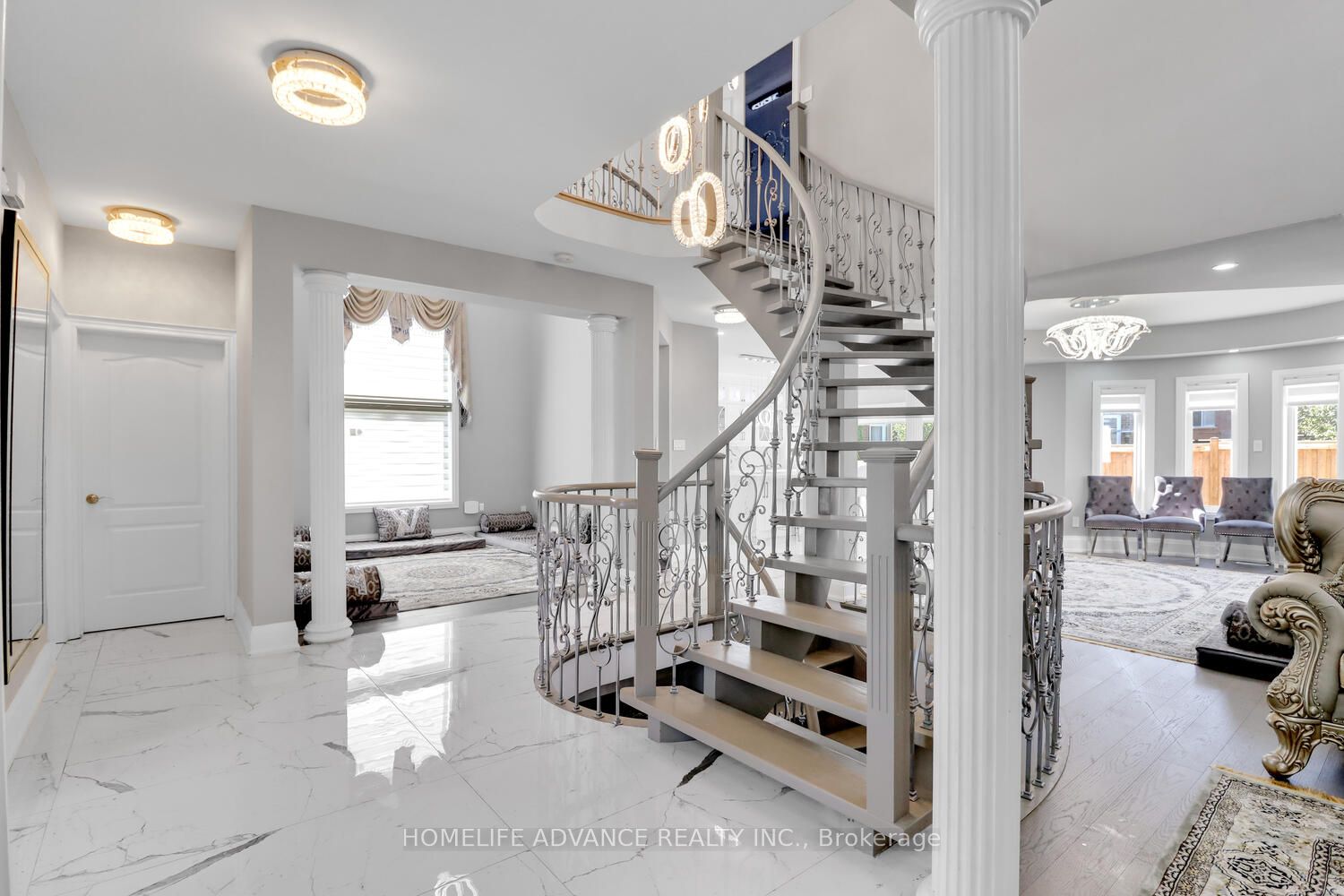 2396 Southcott Road
