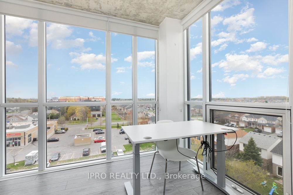 1900 Simcoe Street N, #417