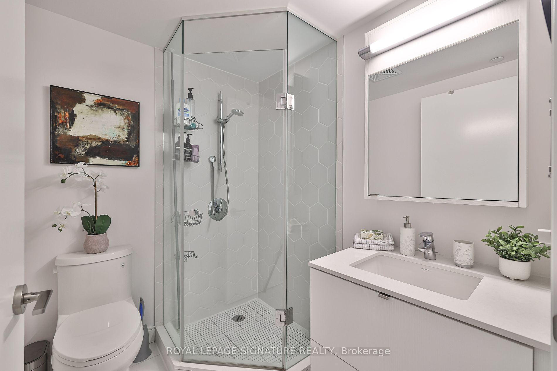 1100 Kingston Road, #216