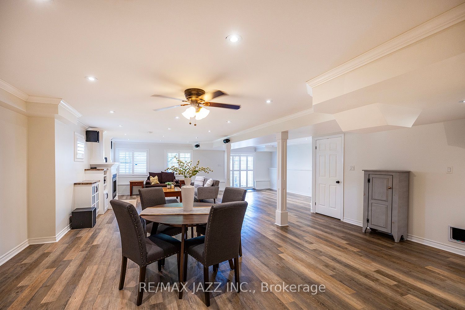 217 Glenabbey Drive