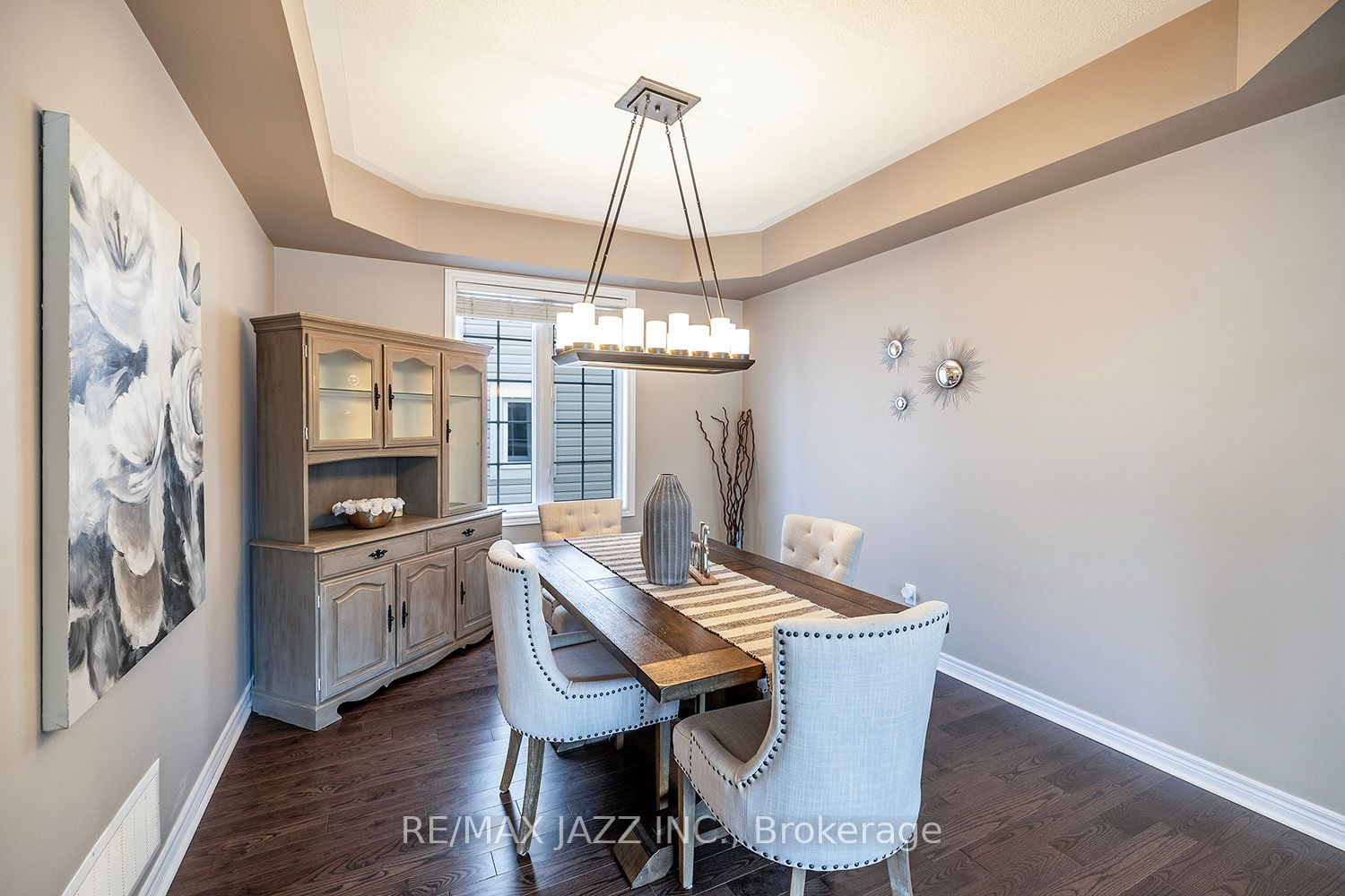 217 Glenabbey Drive