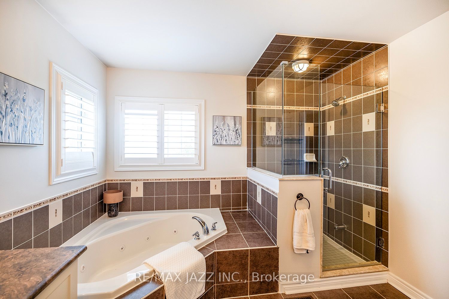 217 Glenabbey Drive