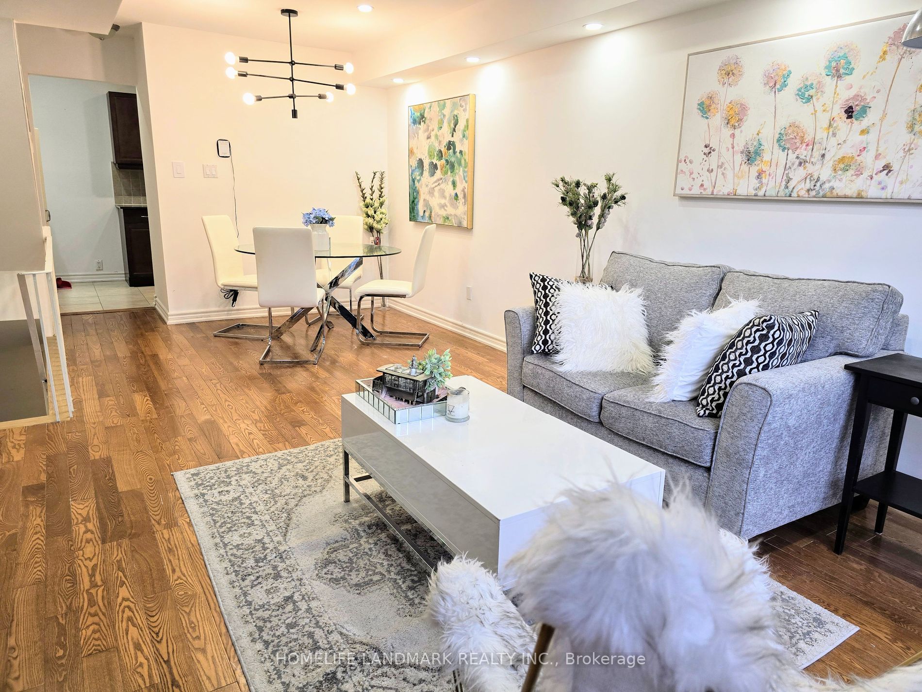 1209 Queen Street E, #82