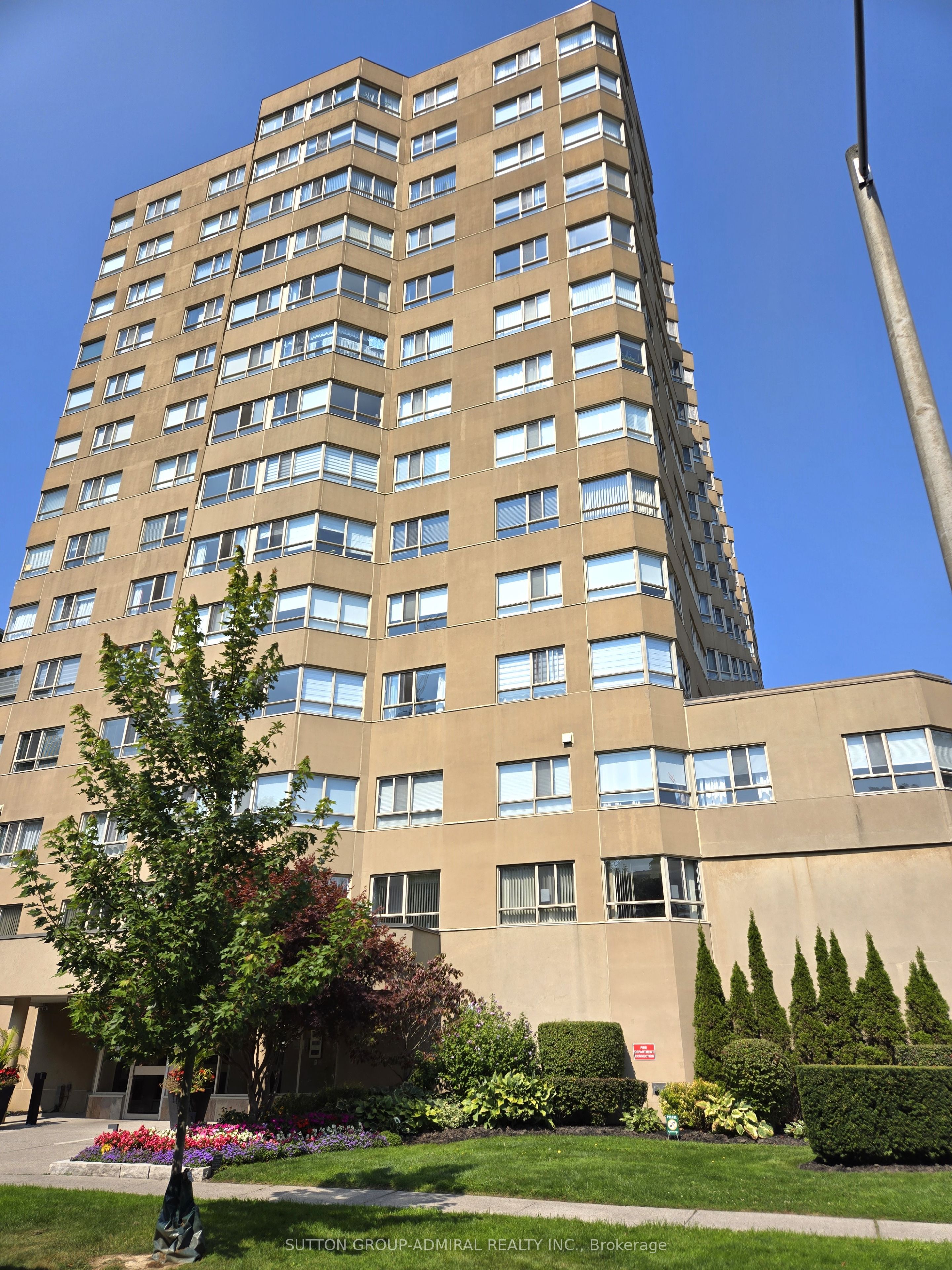 4 Park Vista, #412