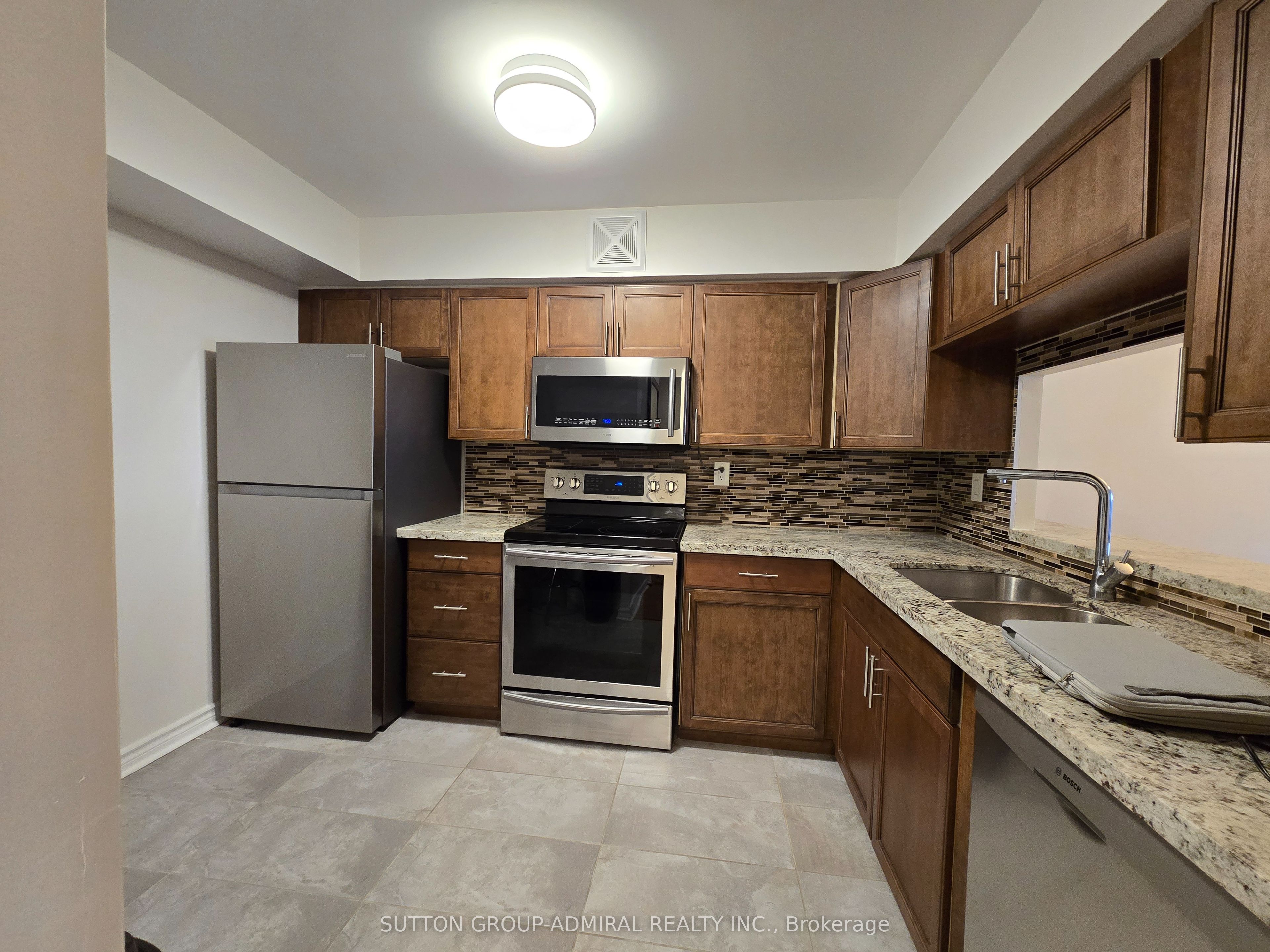 4 Park Vista, #412
