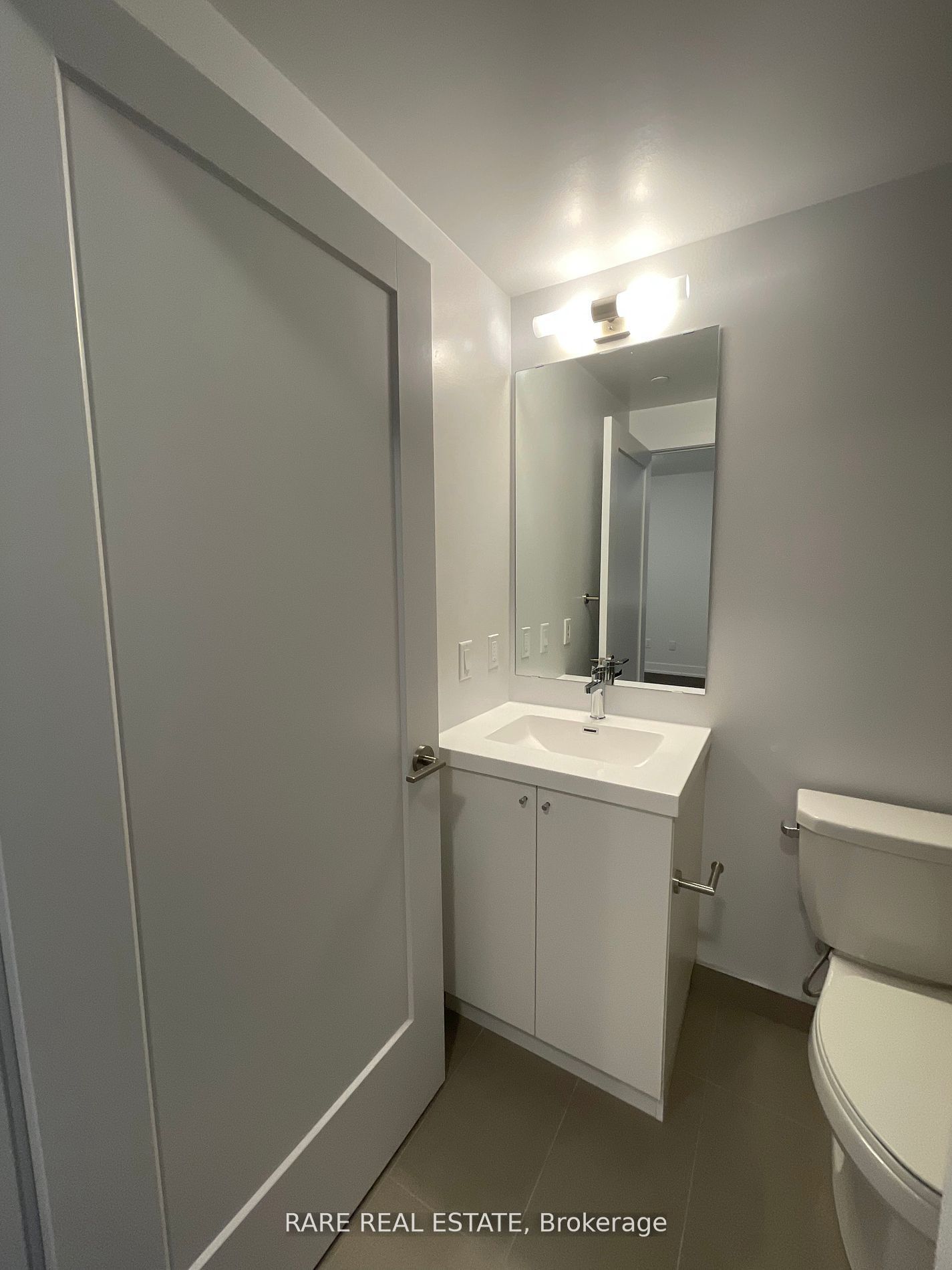 2550 Simcoe Street N, #2510
