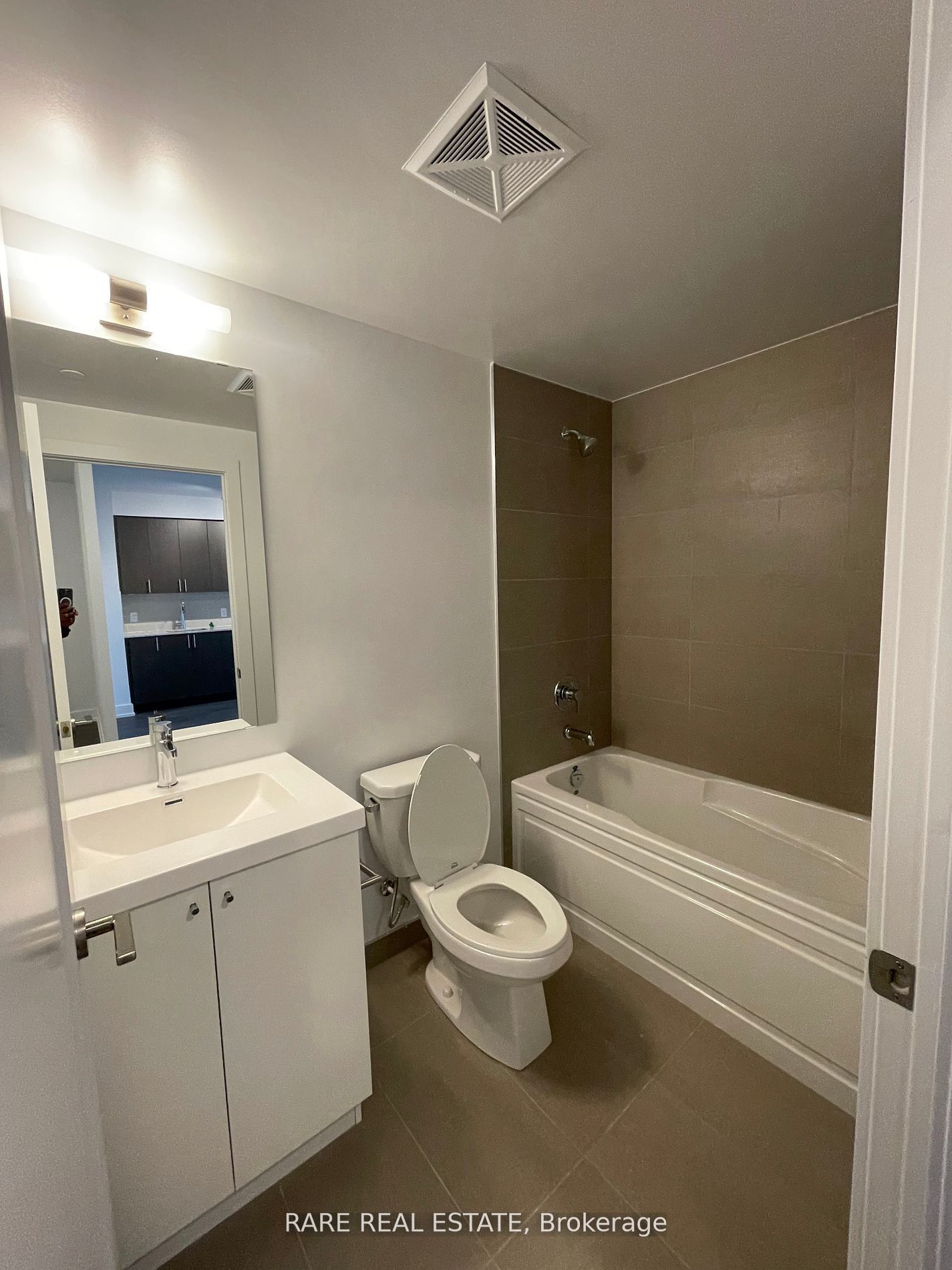 2550 Simcoe Street N, #2510
