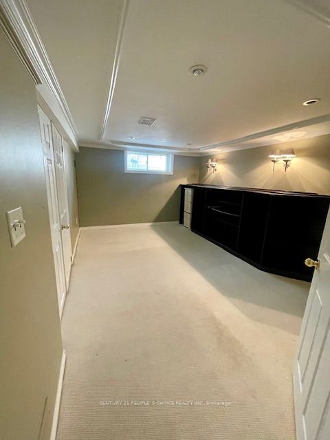 38 Fenwood Heights