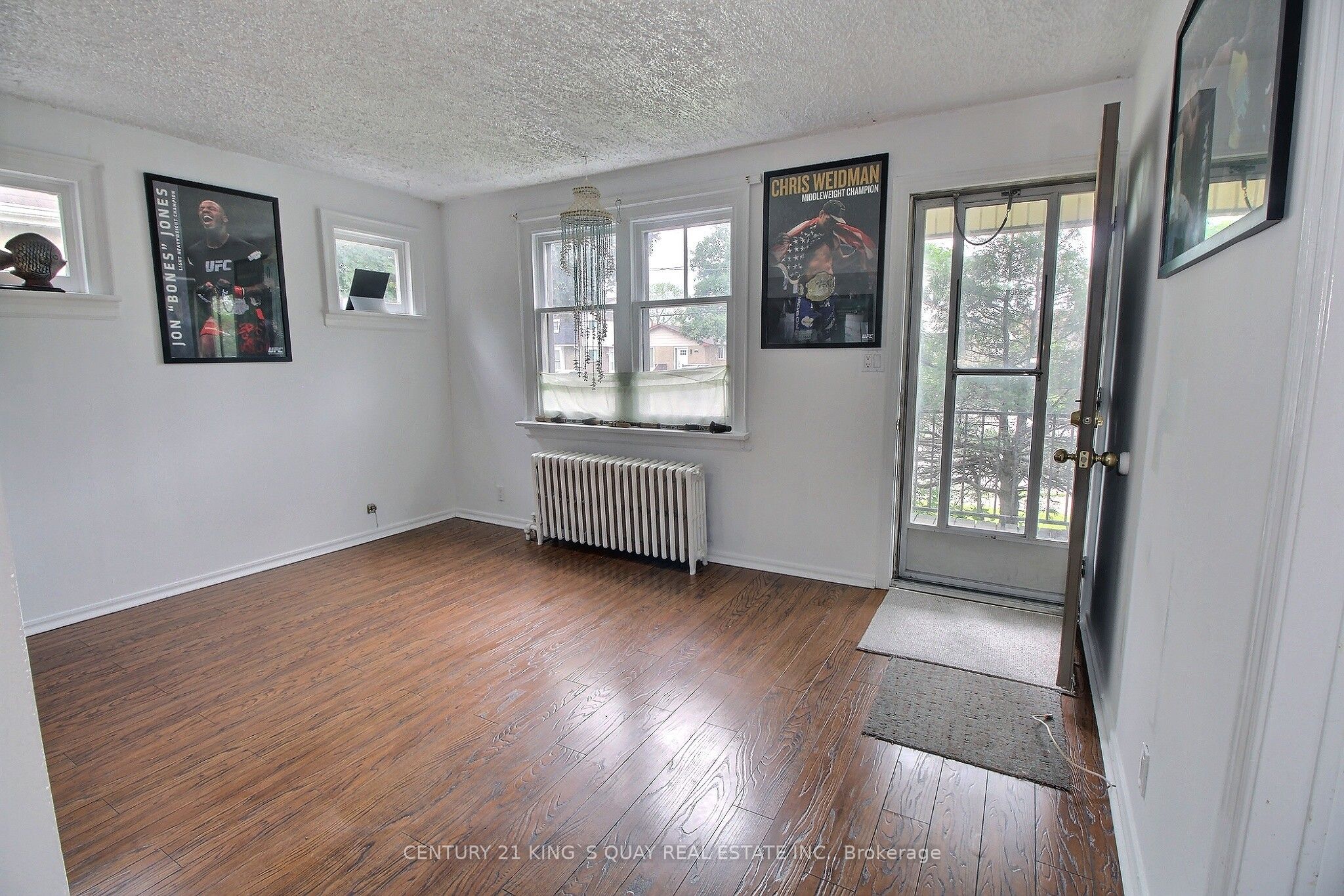 211 Park Road S