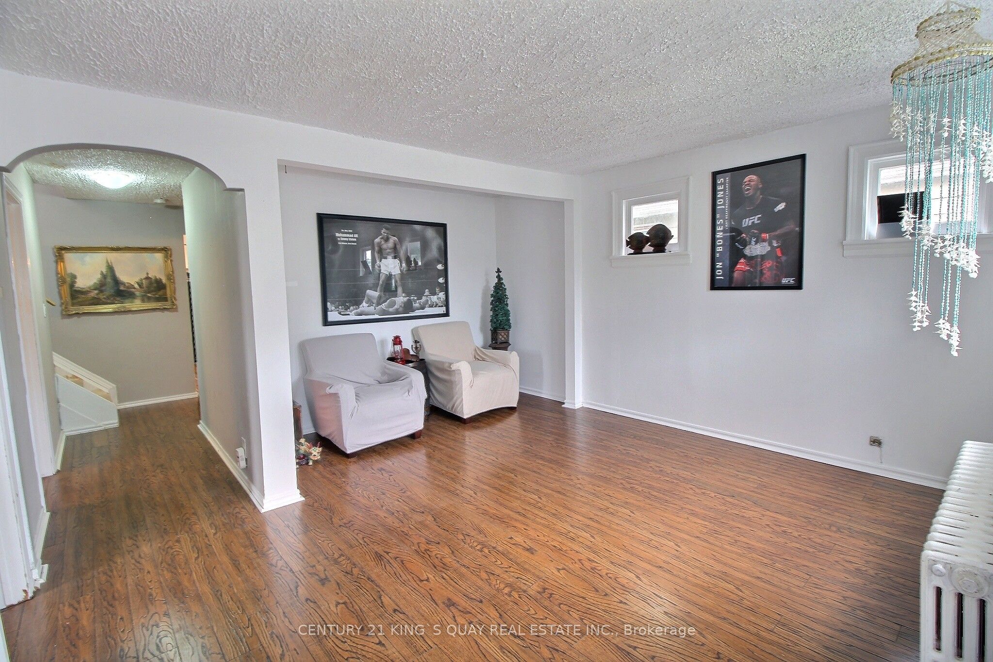 211 Park Road S