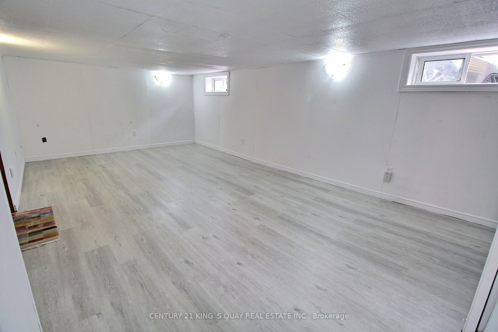 211 Park Road S
