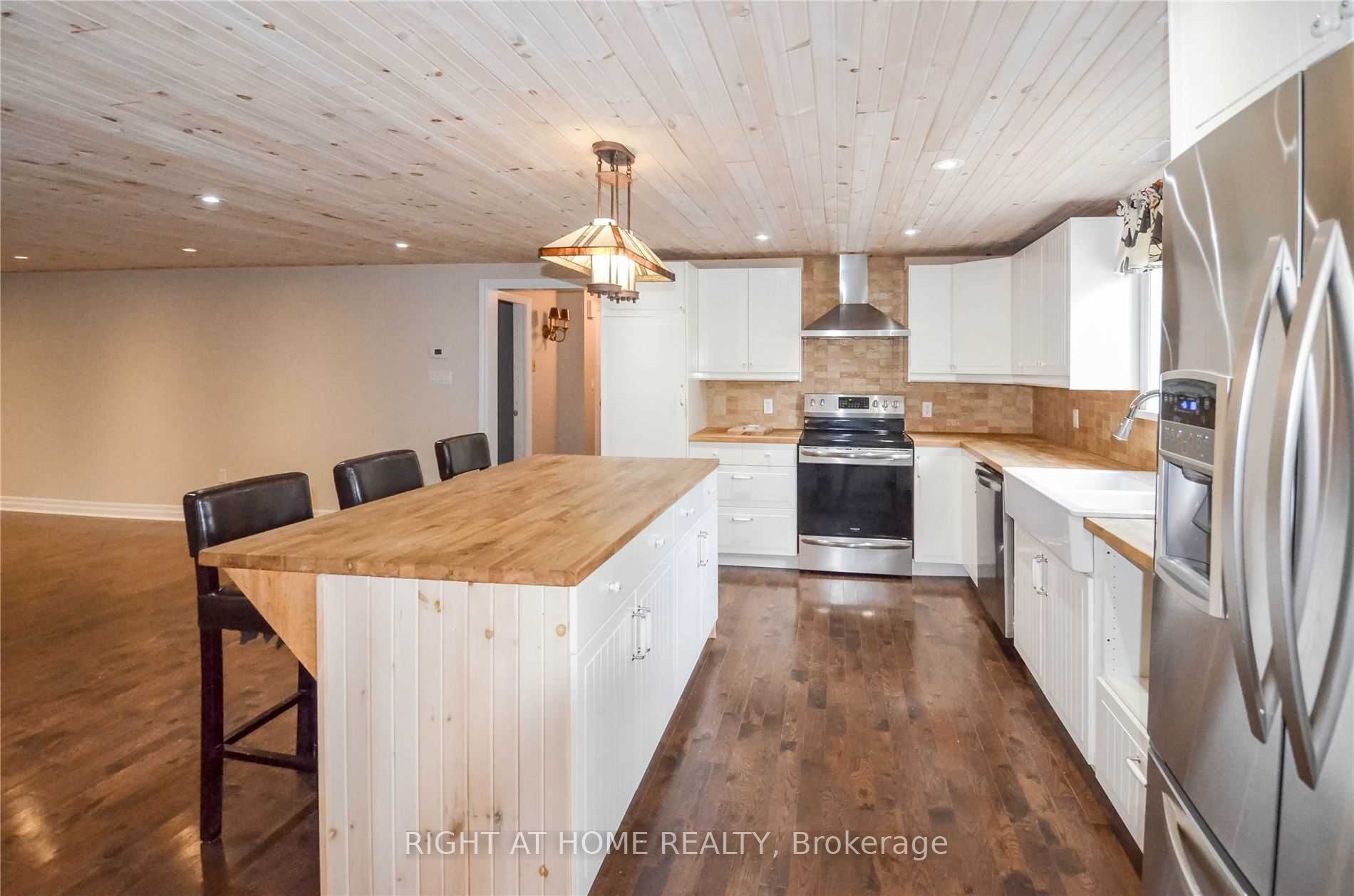 2614 Head Road