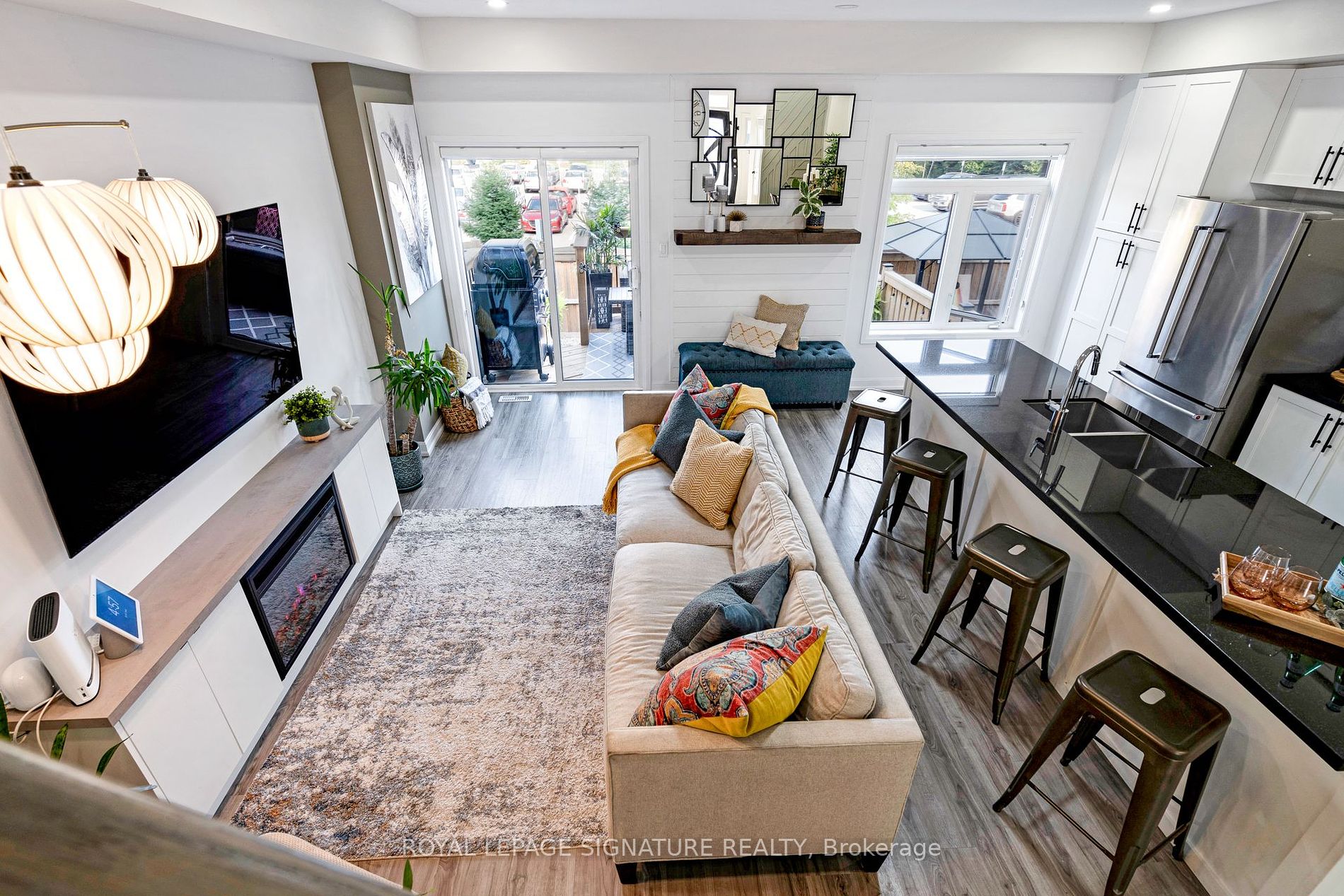 66 Longshore Way