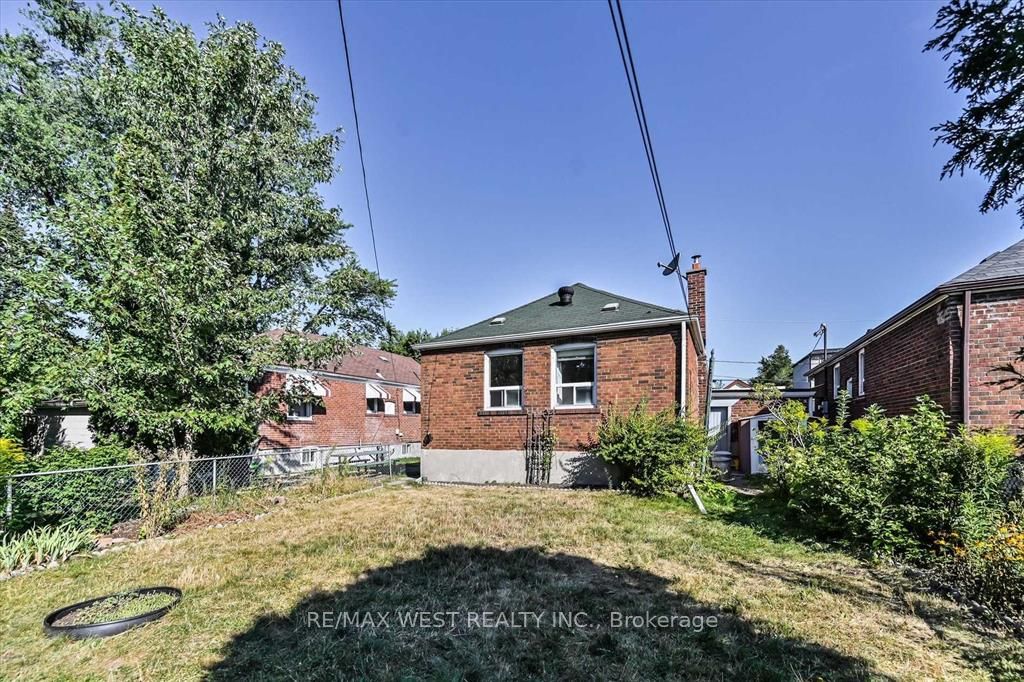 5 Dieppe Road S