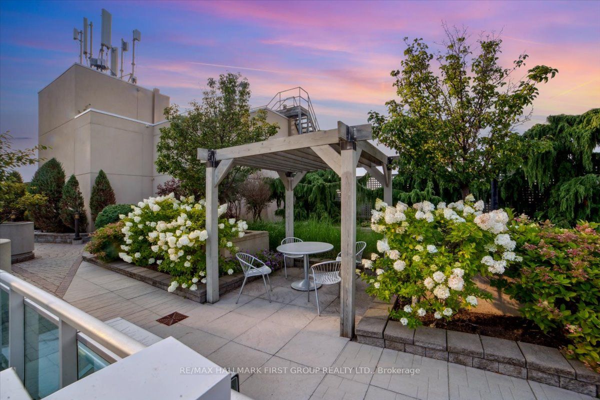 1600 Charles Street #401