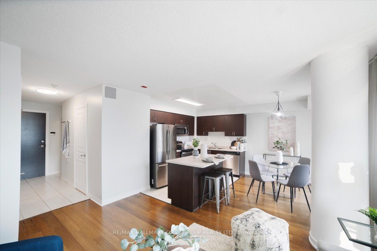 1600 Charles Street #401