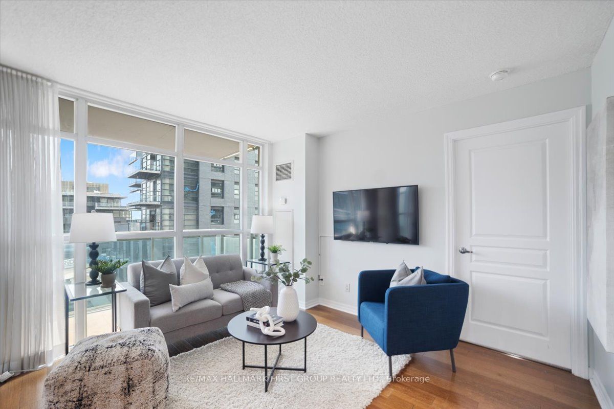 1600 Charles Street #401