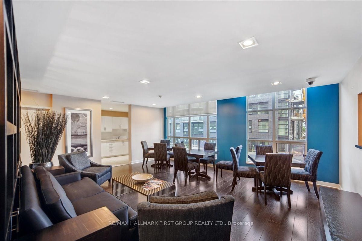 1600 Charles Street #401