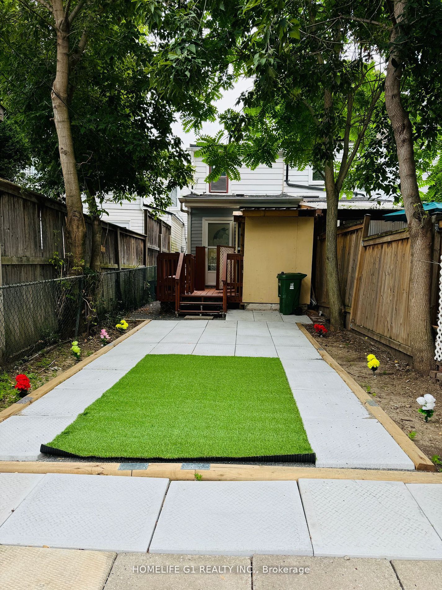 23 Myrtle Avenue