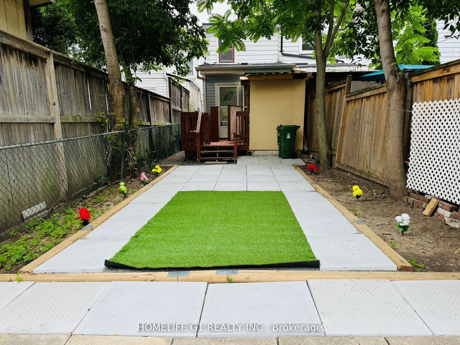 23 Myrtle Avenue
