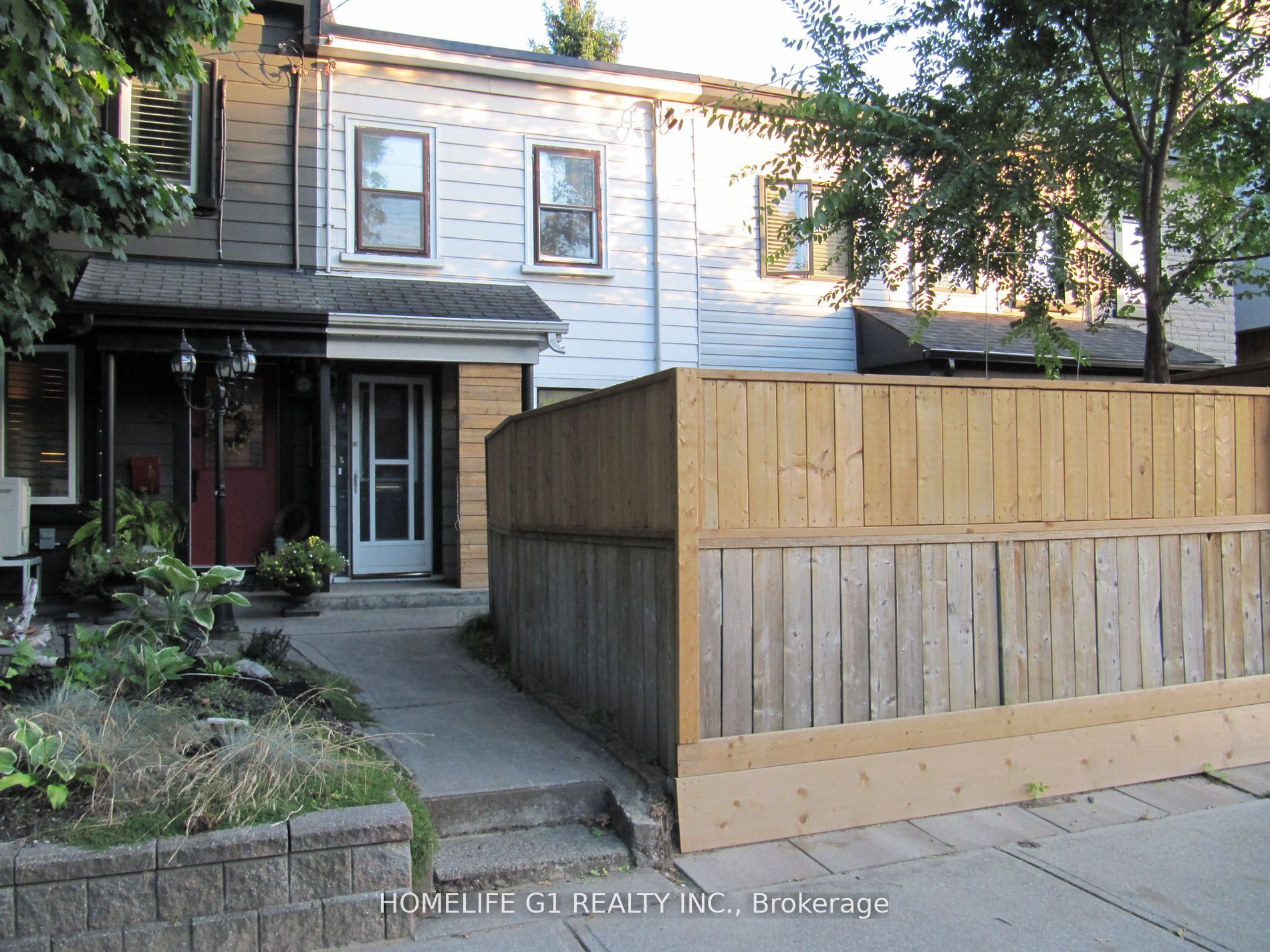 23 Myrtle Avenue