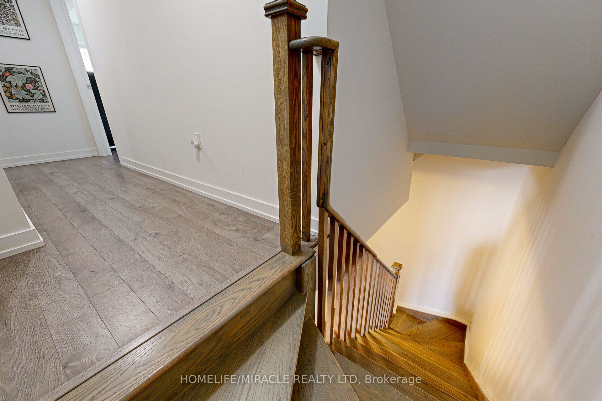 1555 Kingston Road, #212