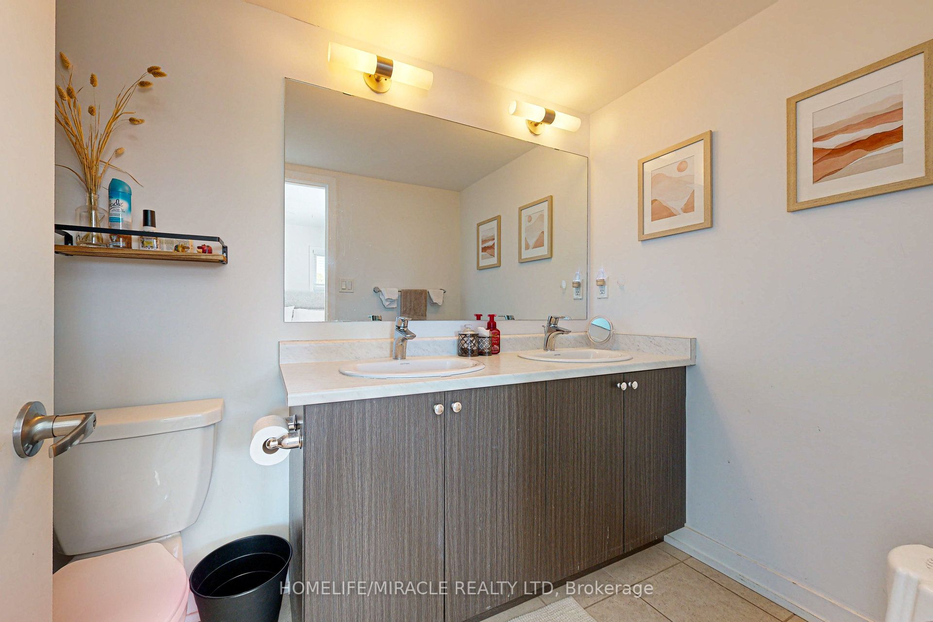 1555 Kingston Road, #212