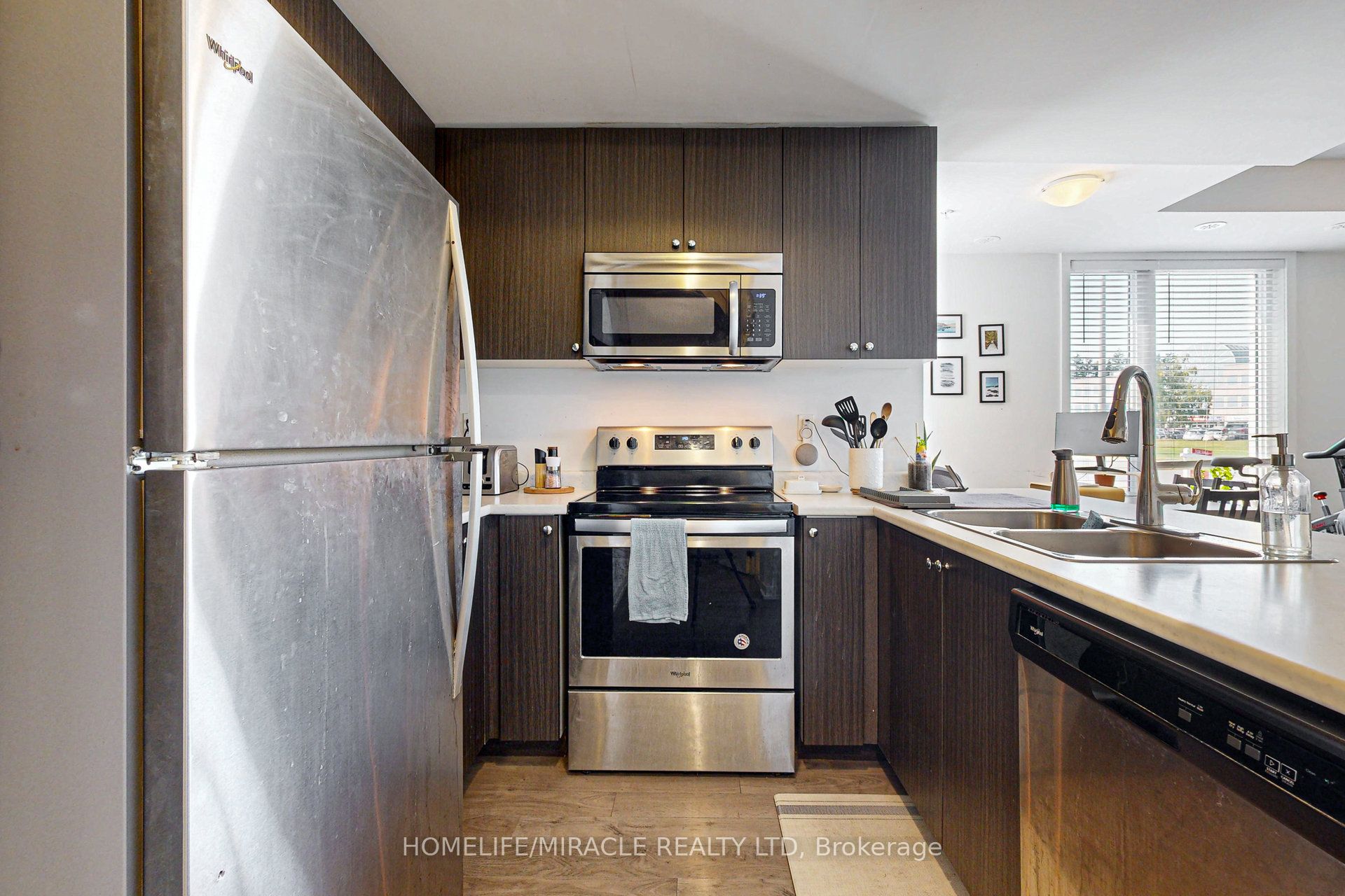 1555 Kingston Road, #212