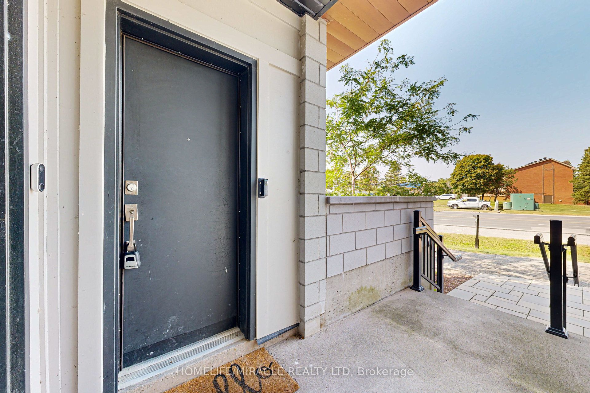 1555 Kingston Road, #212
