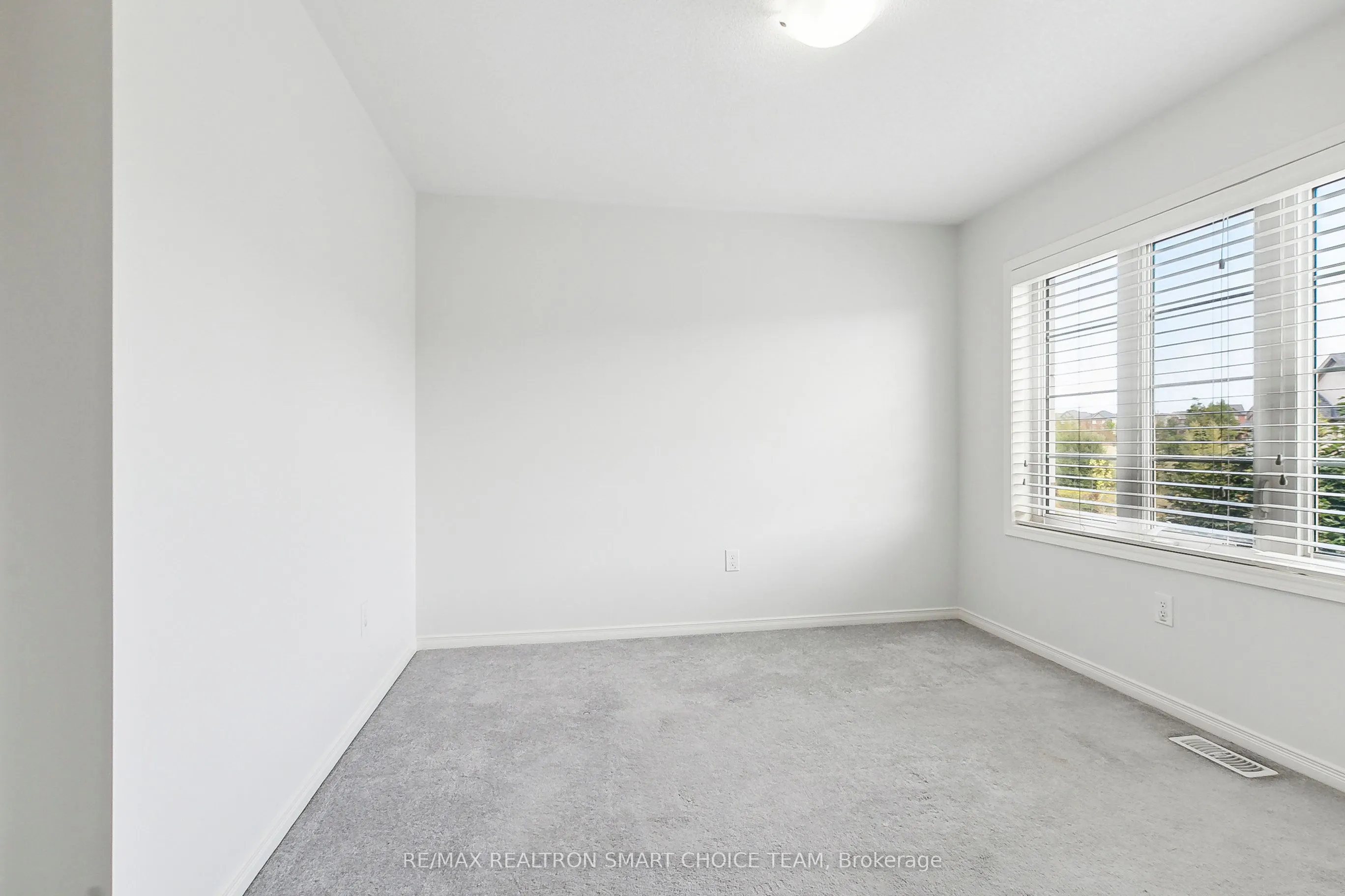 2544 Bandsman Crescent
