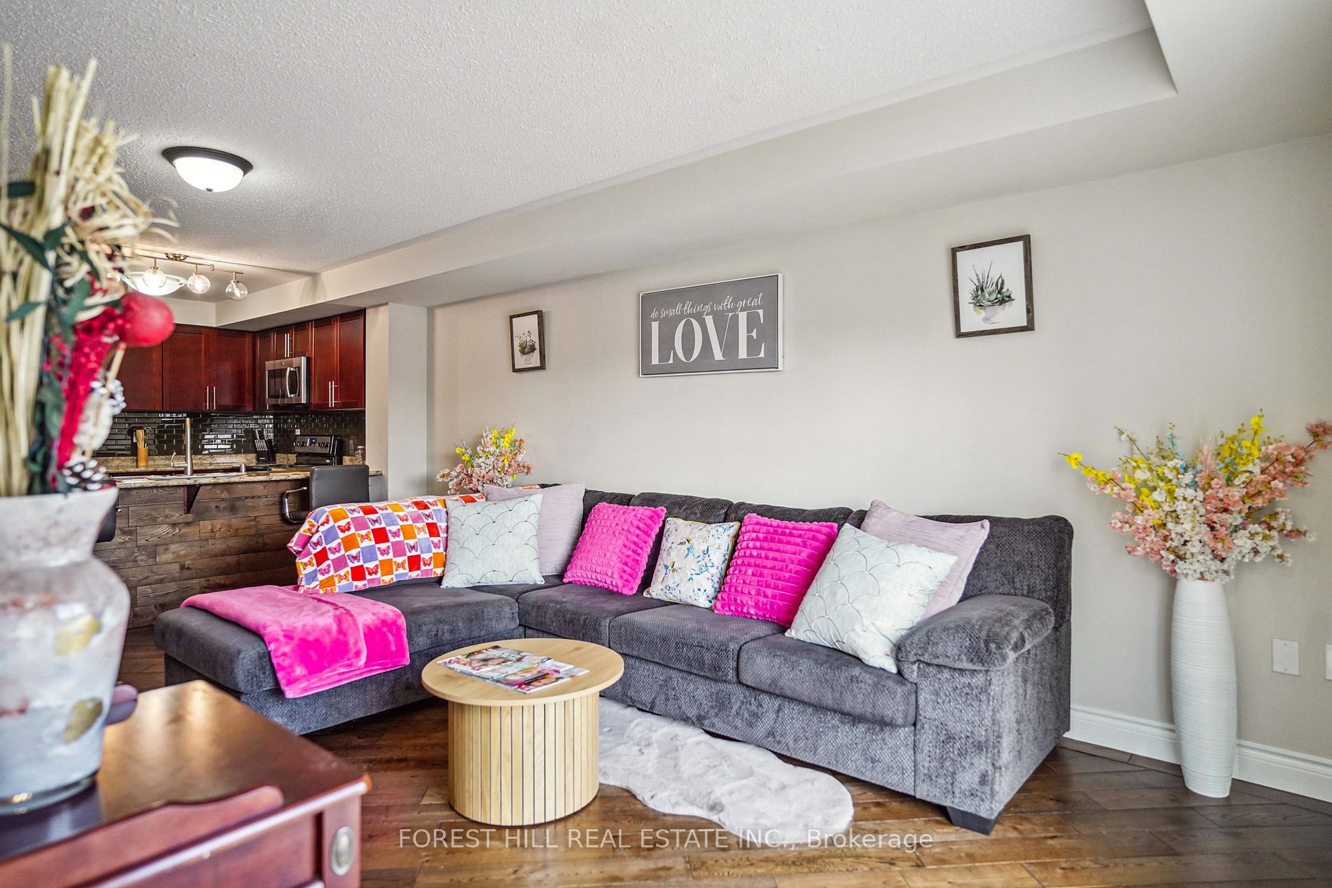 182 Kingston Road W, #60