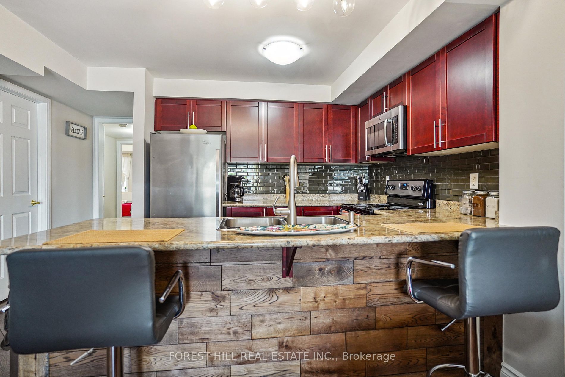 182 Kingston Road W, #60