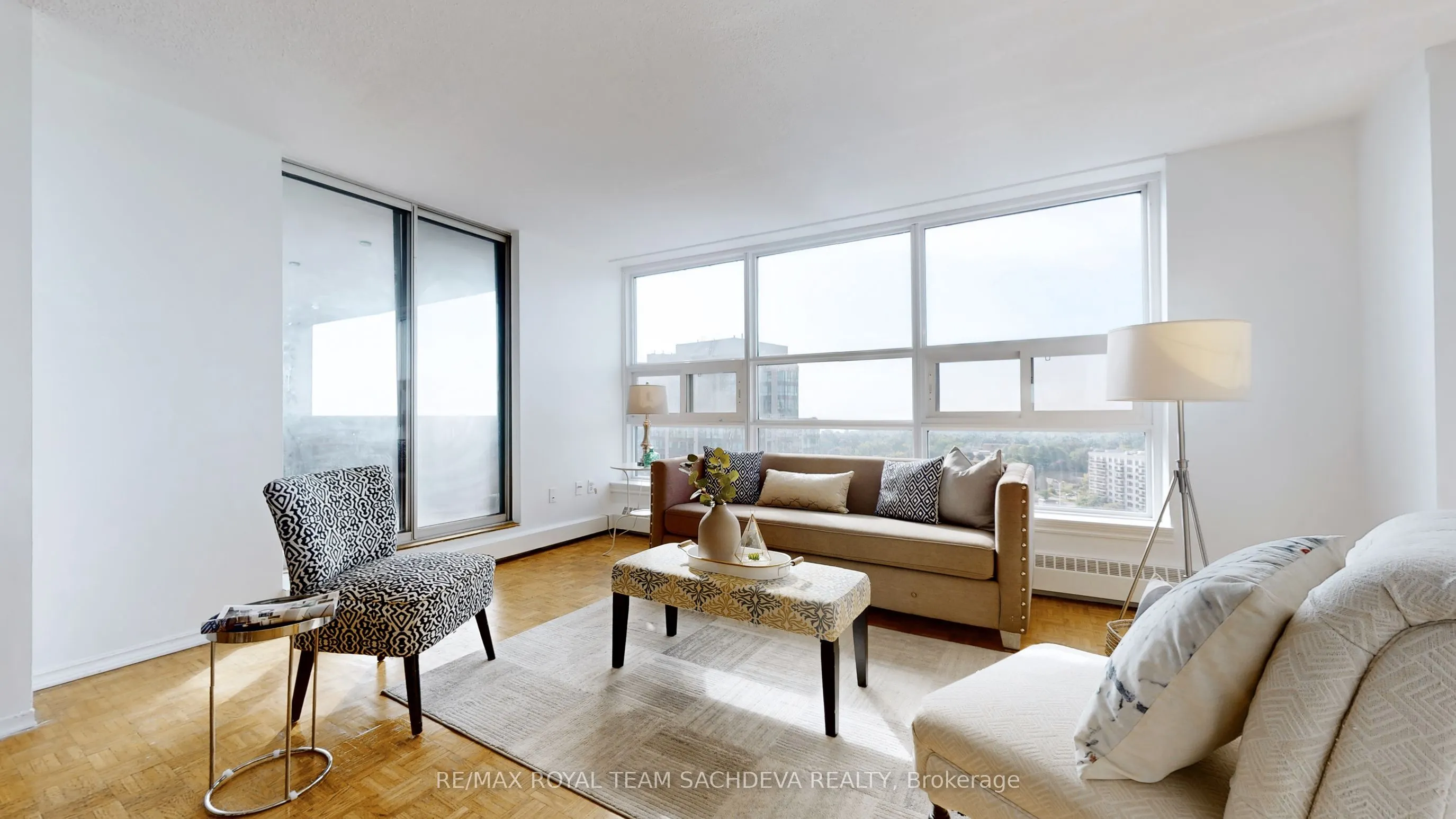3380 Eglinton Avenue E, #1709