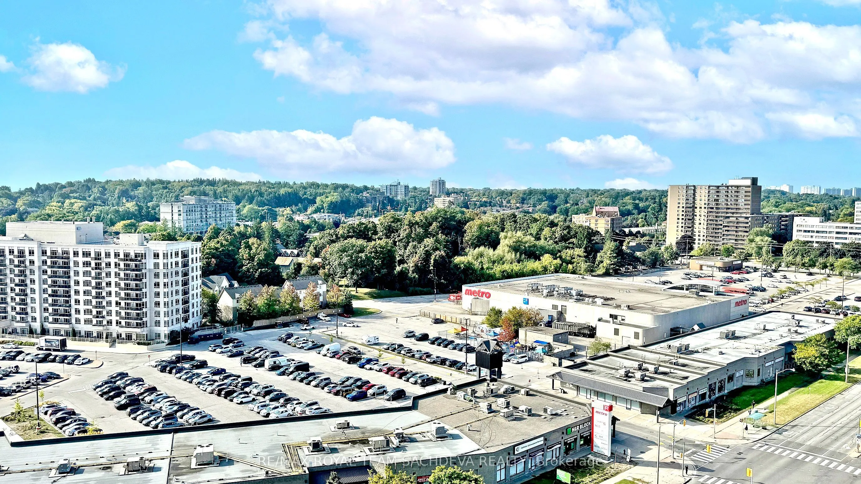 3380 Eglinton Avenue E, #1709