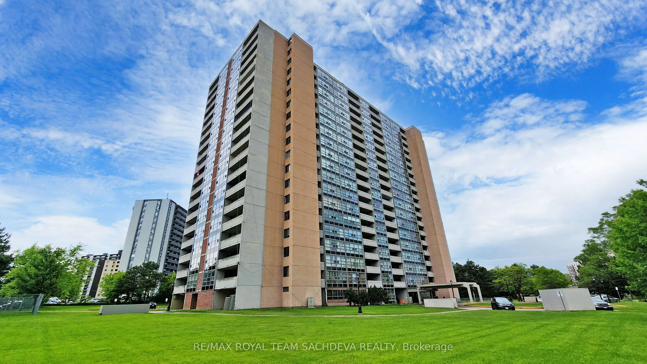 3380 Eglinton Avenue E, #1709
