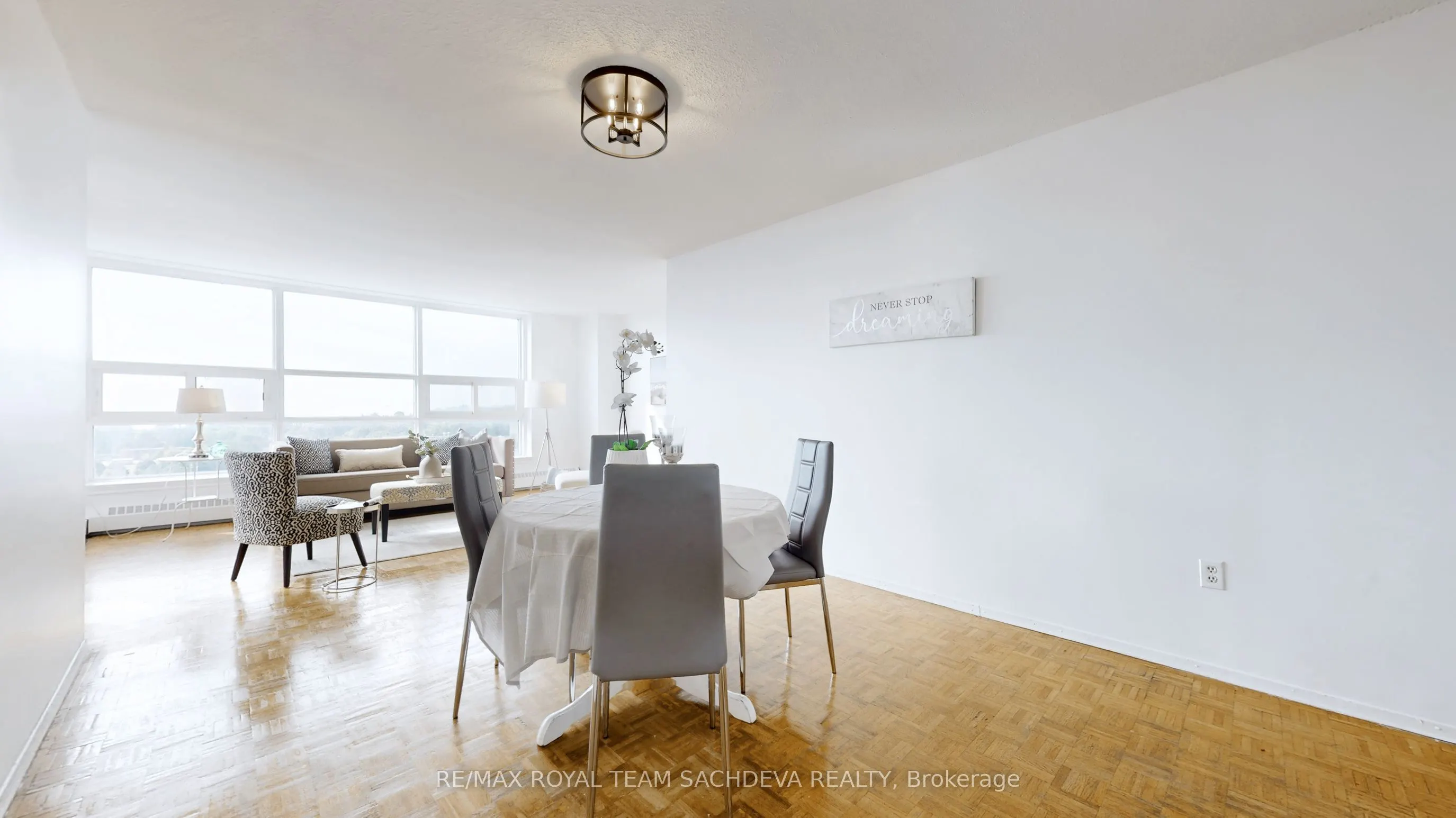 3380 Eglinton Avenue E, #1709