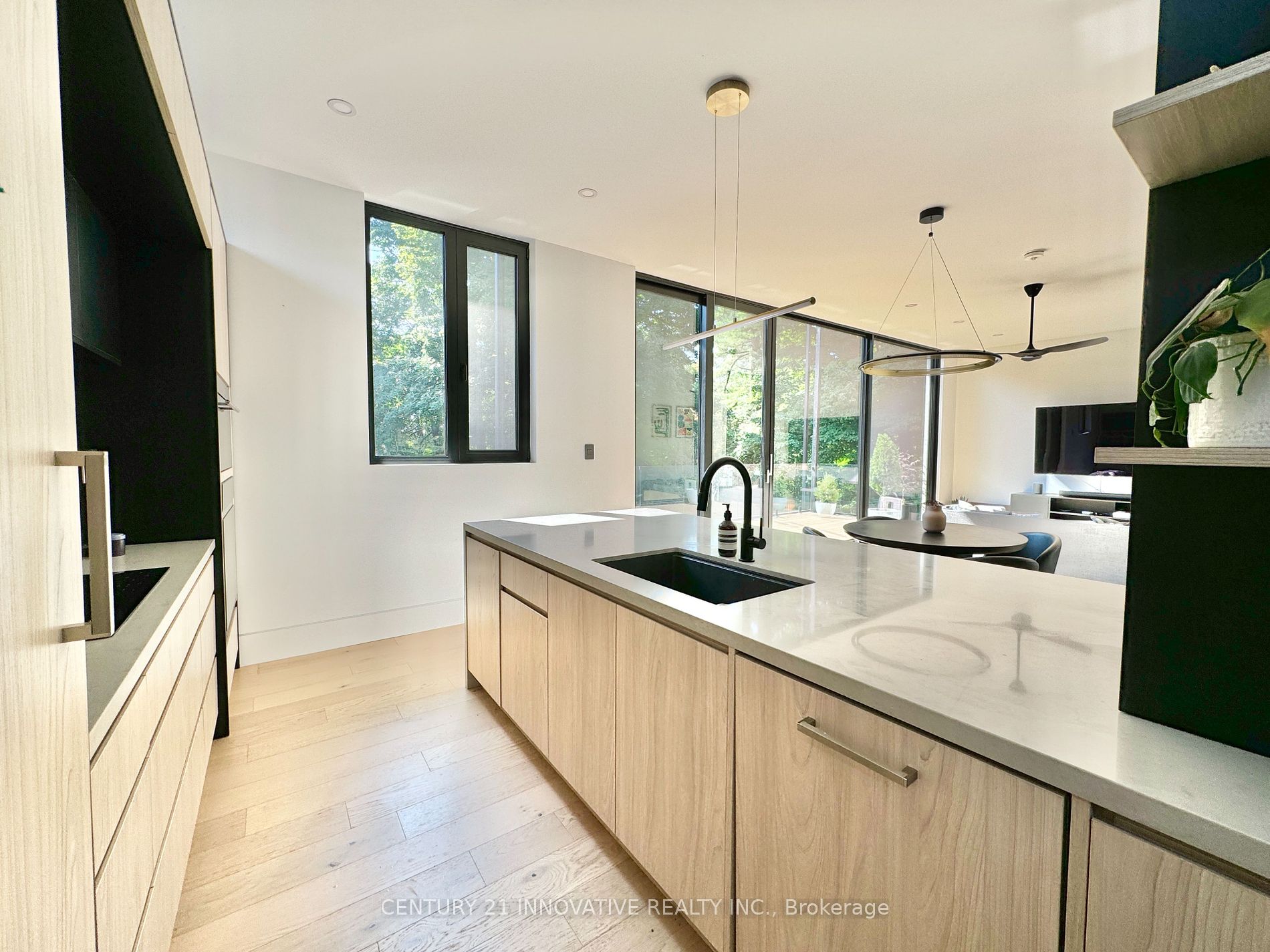 10 Haida Court