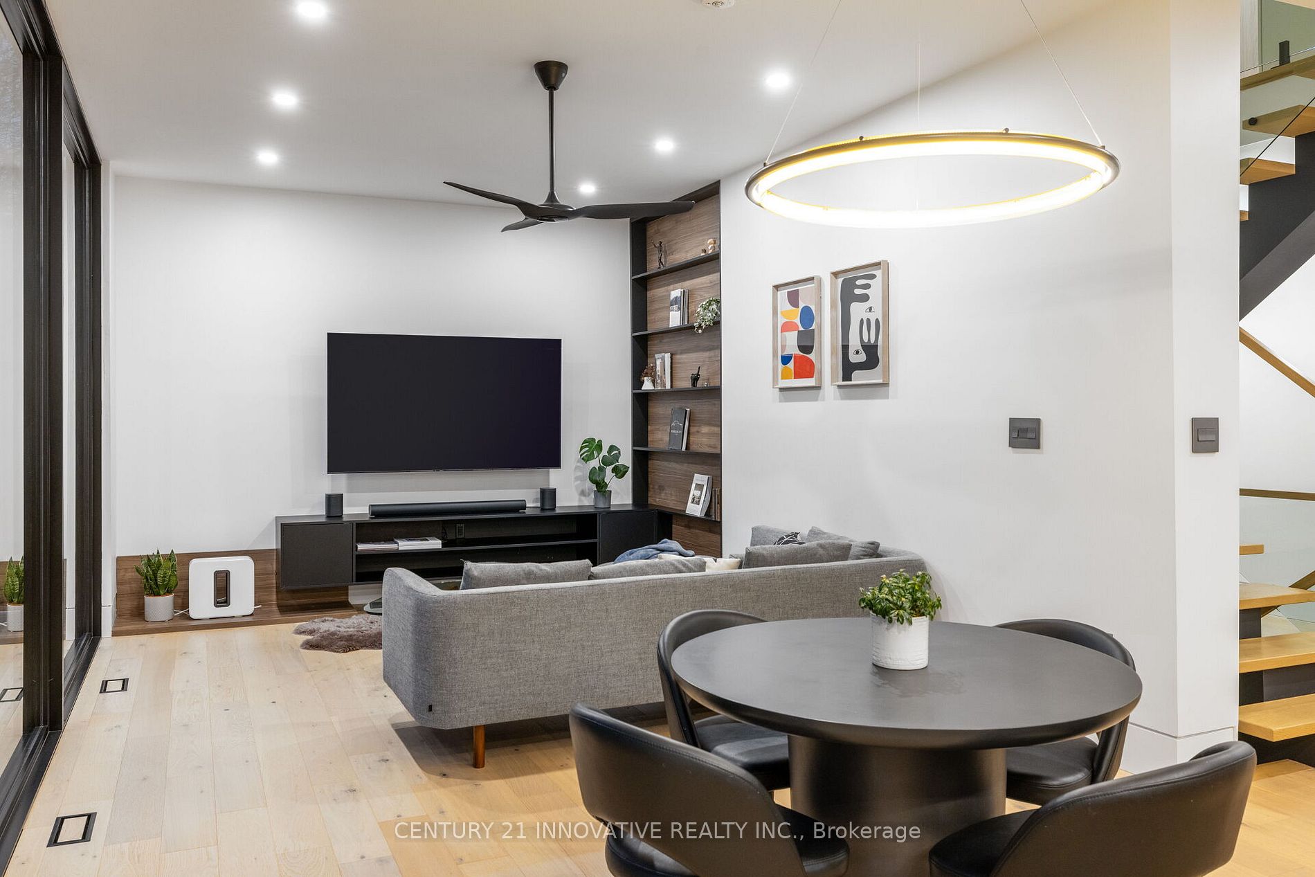 10 Haida Court