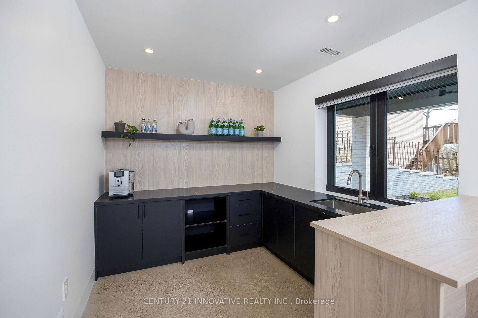 10 Haida Court