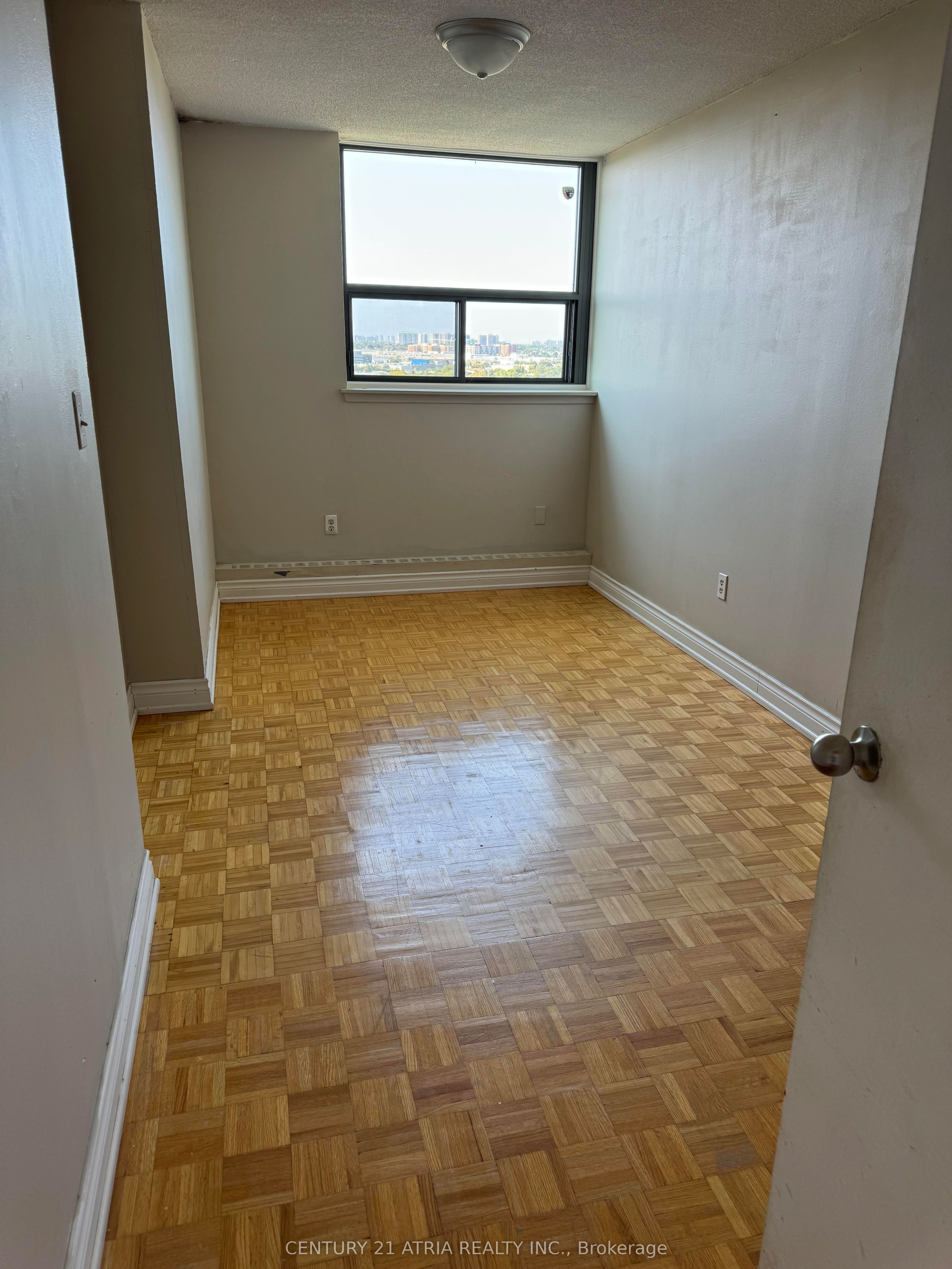 100 Wingarden Court, #1513